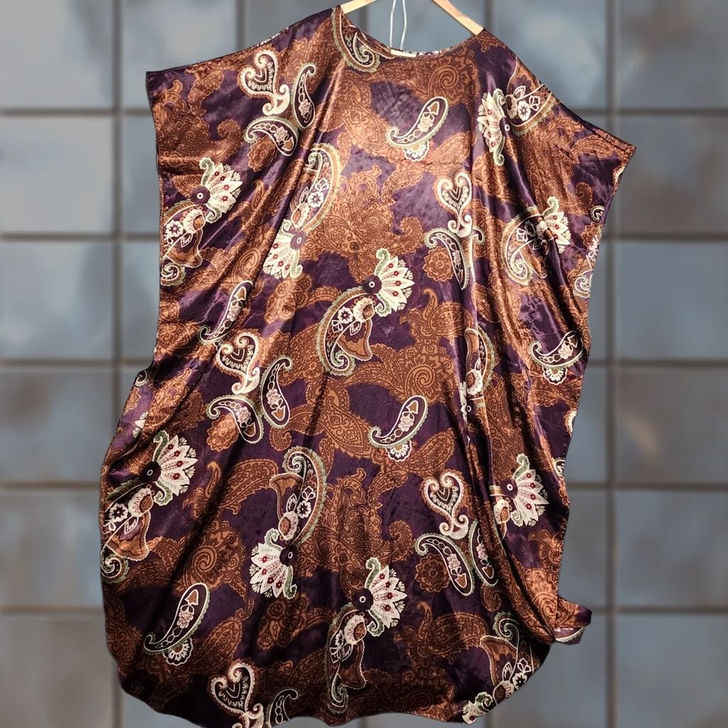 Vintage VINTAGE California Dynasty Kaftan Womens One Size Purple Brown Paisley Satin Made USA Sleeveless Gown Size ONE SIZE - 1 Thumbnail