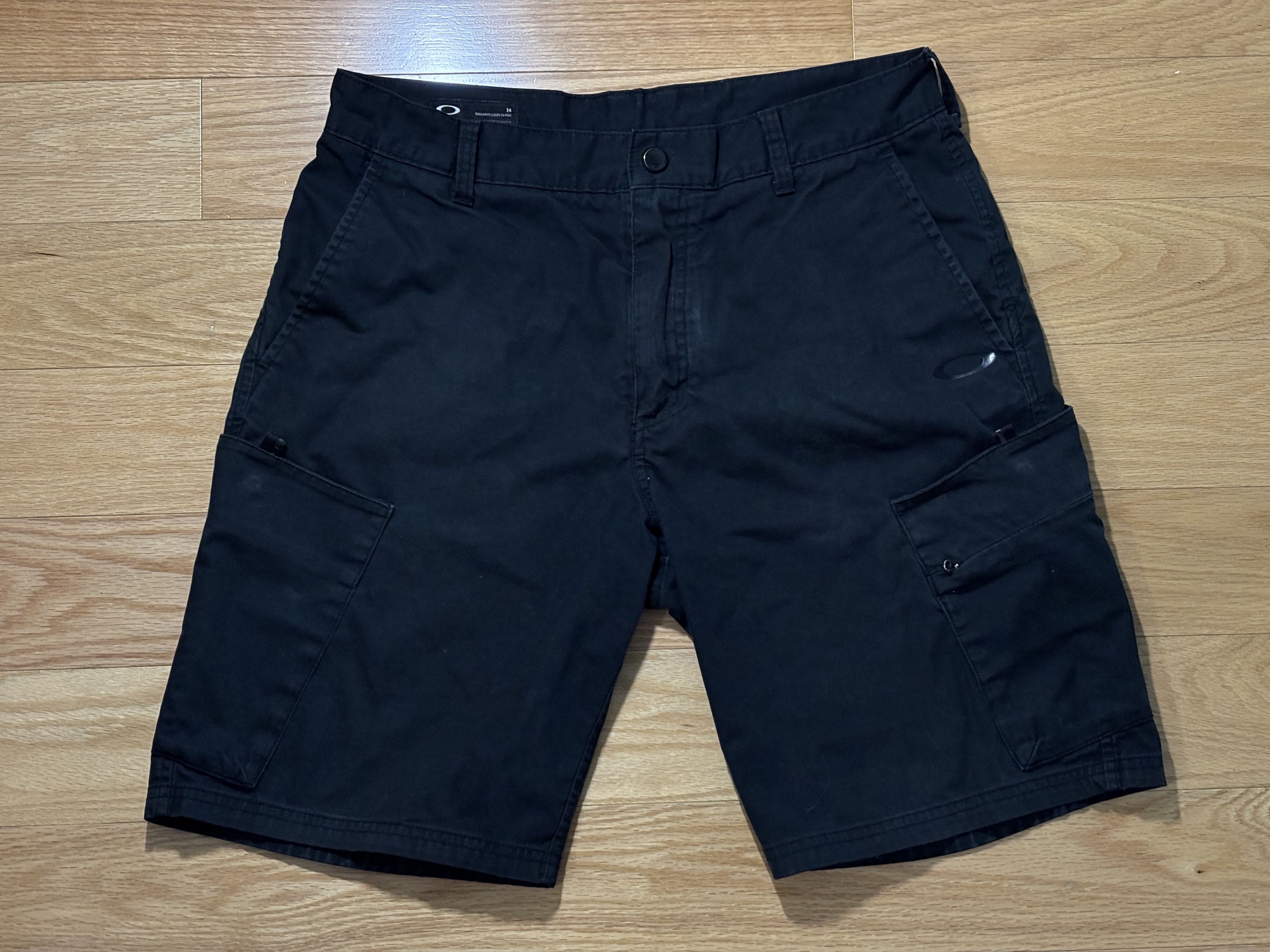 Oakley Vintage Oakley Tech Shorts Size US 34 / EU 50 - 1 Thumbnail