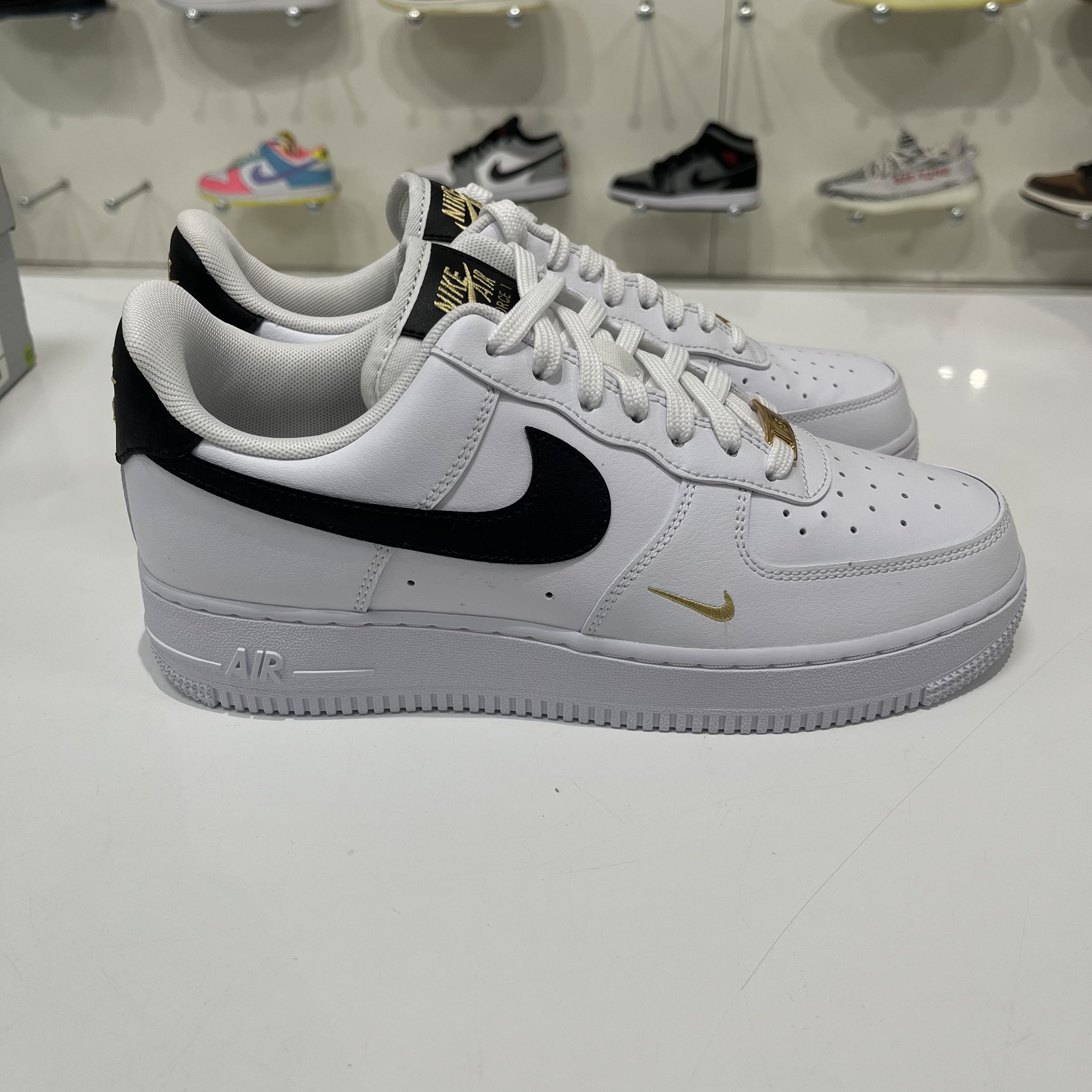 Nike Nike Air Force 1 Low Essential Gold Mini Soosh (W) Size US 8.5 / IT 38.5 - 4 Thumbnail