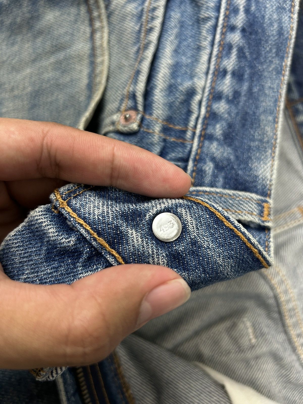 Levi's × Levi's Vintage Clothing × Vintage 1990s Levi’s 505 - Thrashed Kurt Cobain Size US 32 / EU 48 - 8 Thumbnail