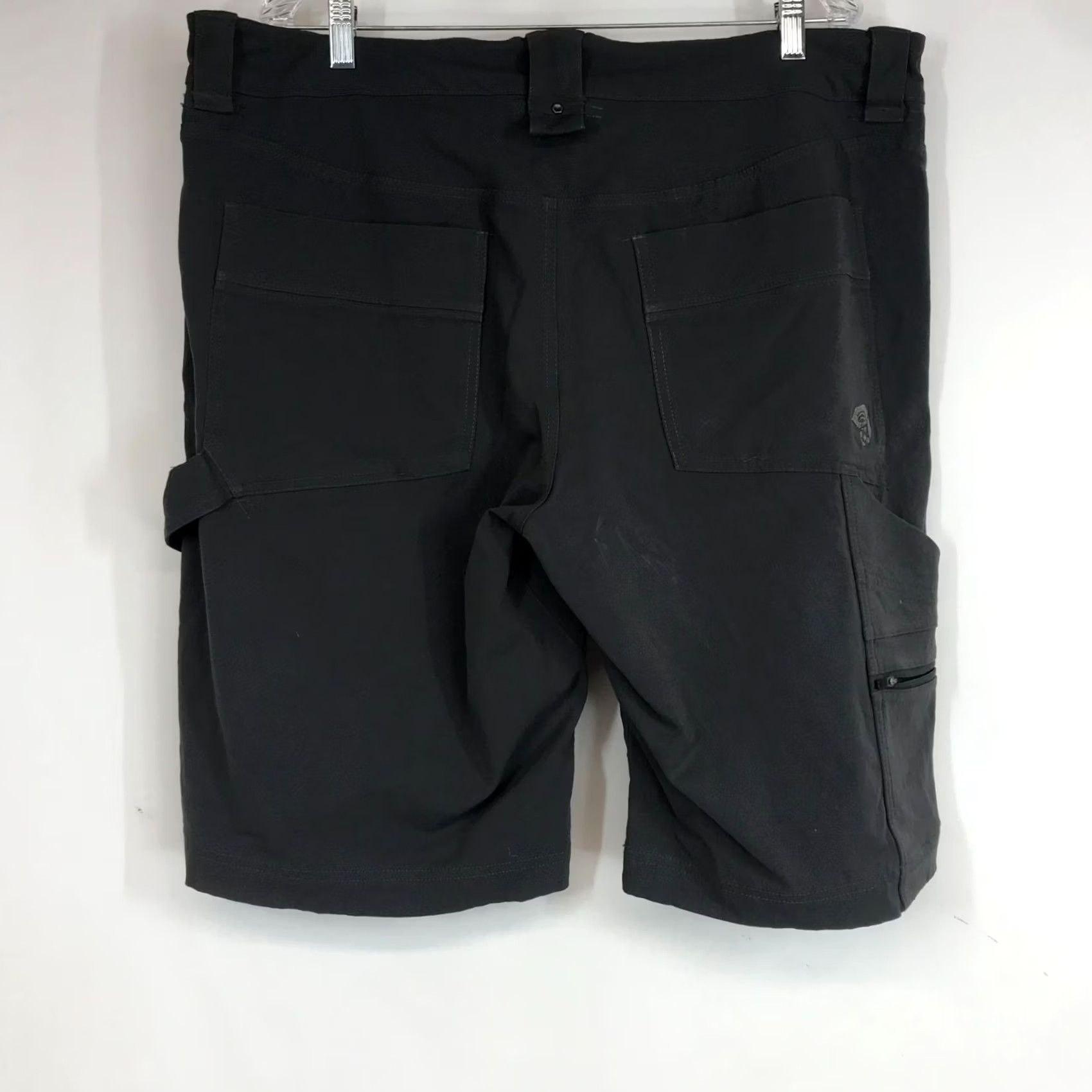 Mountain Hardwear Mountain Hardwear Mens 40 Gray Nylon Blend Painter Shorts Size US 40 / EU 56 - 4 Thumbnail