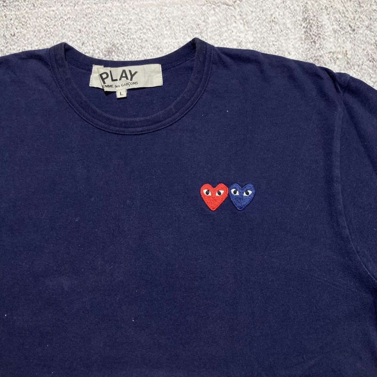 Comme des Garcons PLAY 🇯🇵AD 2019 Comme Des Garcons Play Double Heart Patch Tee Navy Size US M / EU 48-50 / 2 - 3 Thumbnail