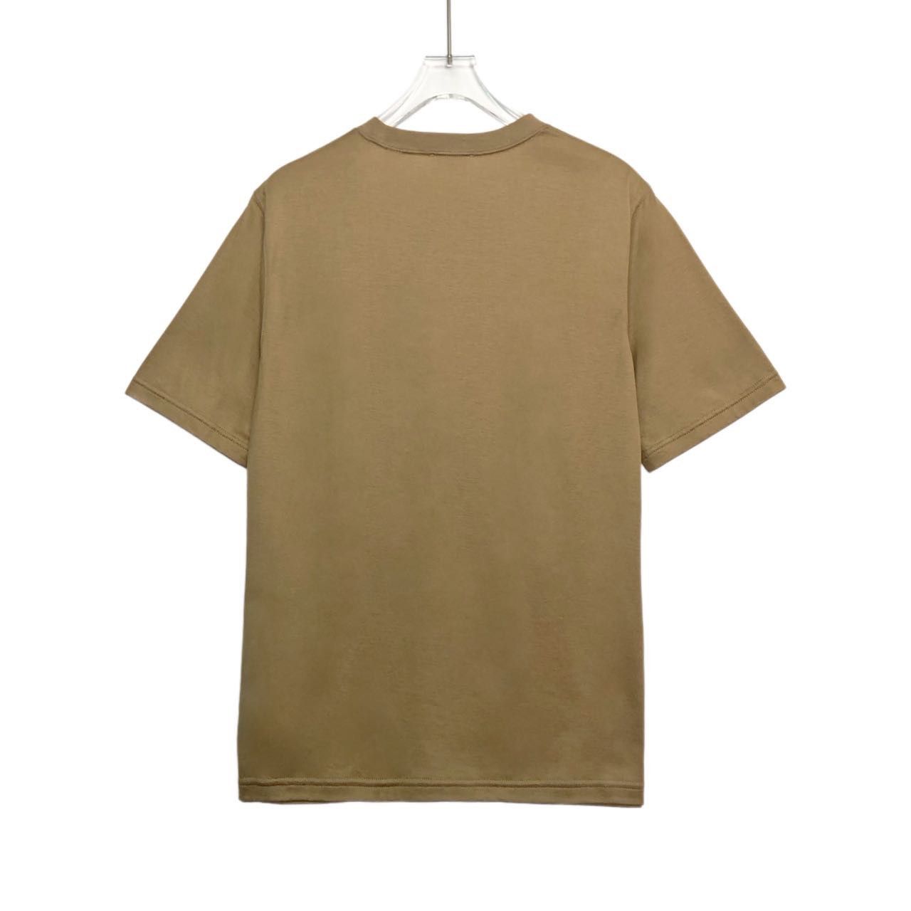 Burberry Burberry Logo Embellished Letter Regular T-shirt K26WX Size M / US 6-8 / IT 42-44 - 2 Thumbnail