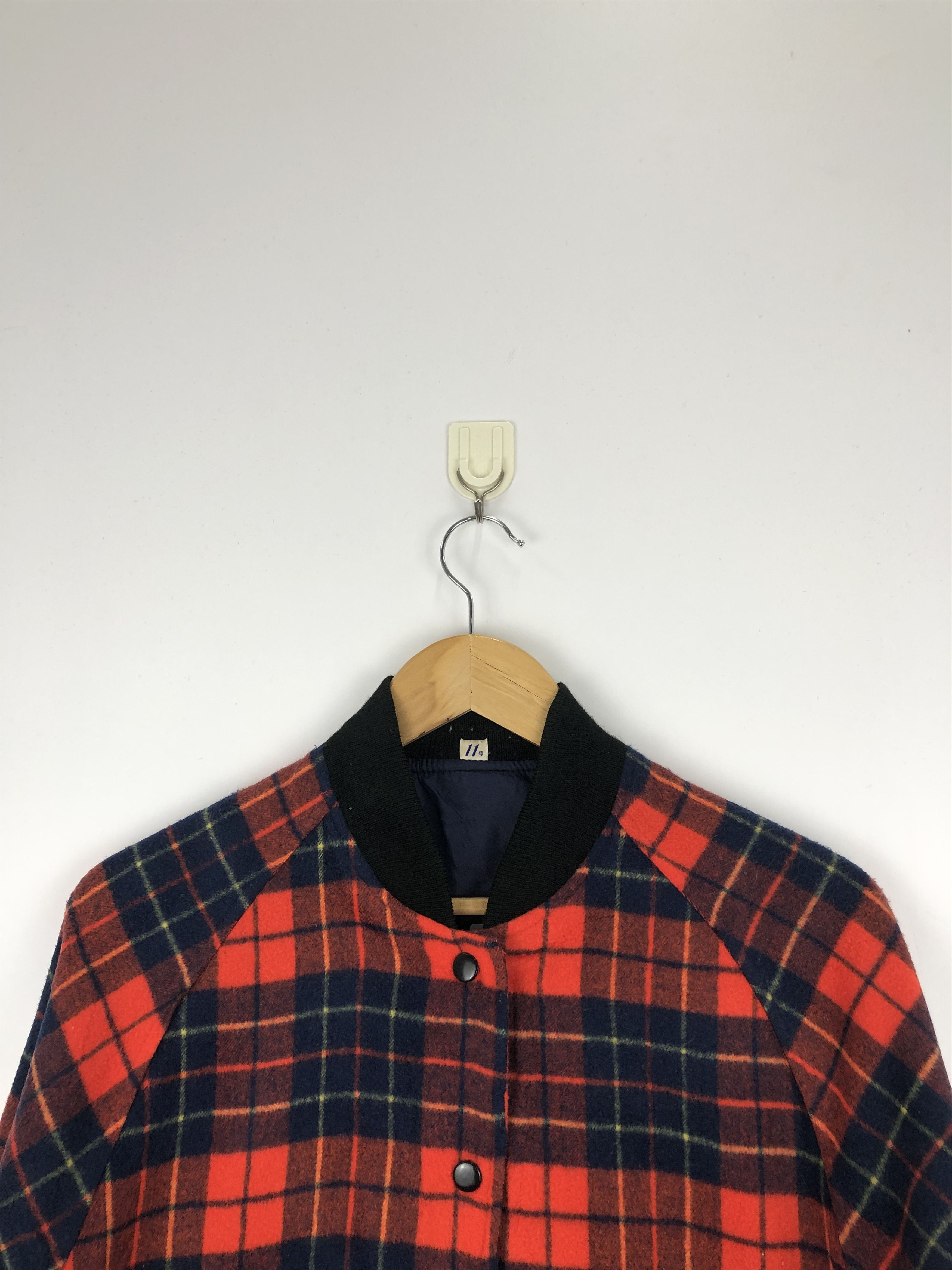 Japanese Brand Vintage 90s Japanese Brand Plaid Varsity Jacket V0428 Size US M / EU 48-50 / 2 - 2 Thumbnail