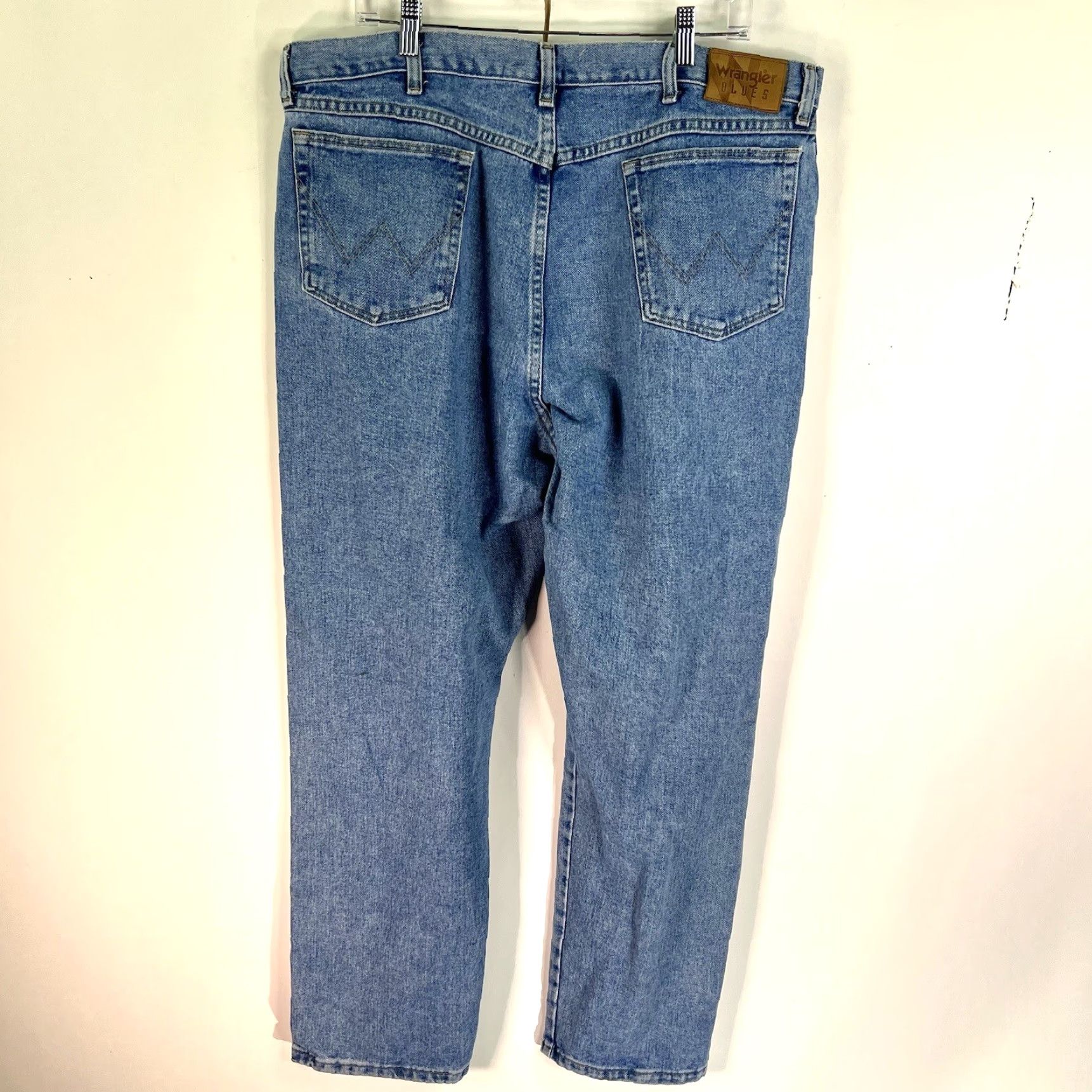 Wrangler VINTAGE Wrangler Genuine Blues Relaxed Fit Straight Leg Denim Jeans 40X32 Indigo Blue USA Mens Size US 40 / EU 56 - 7 Thumbnail