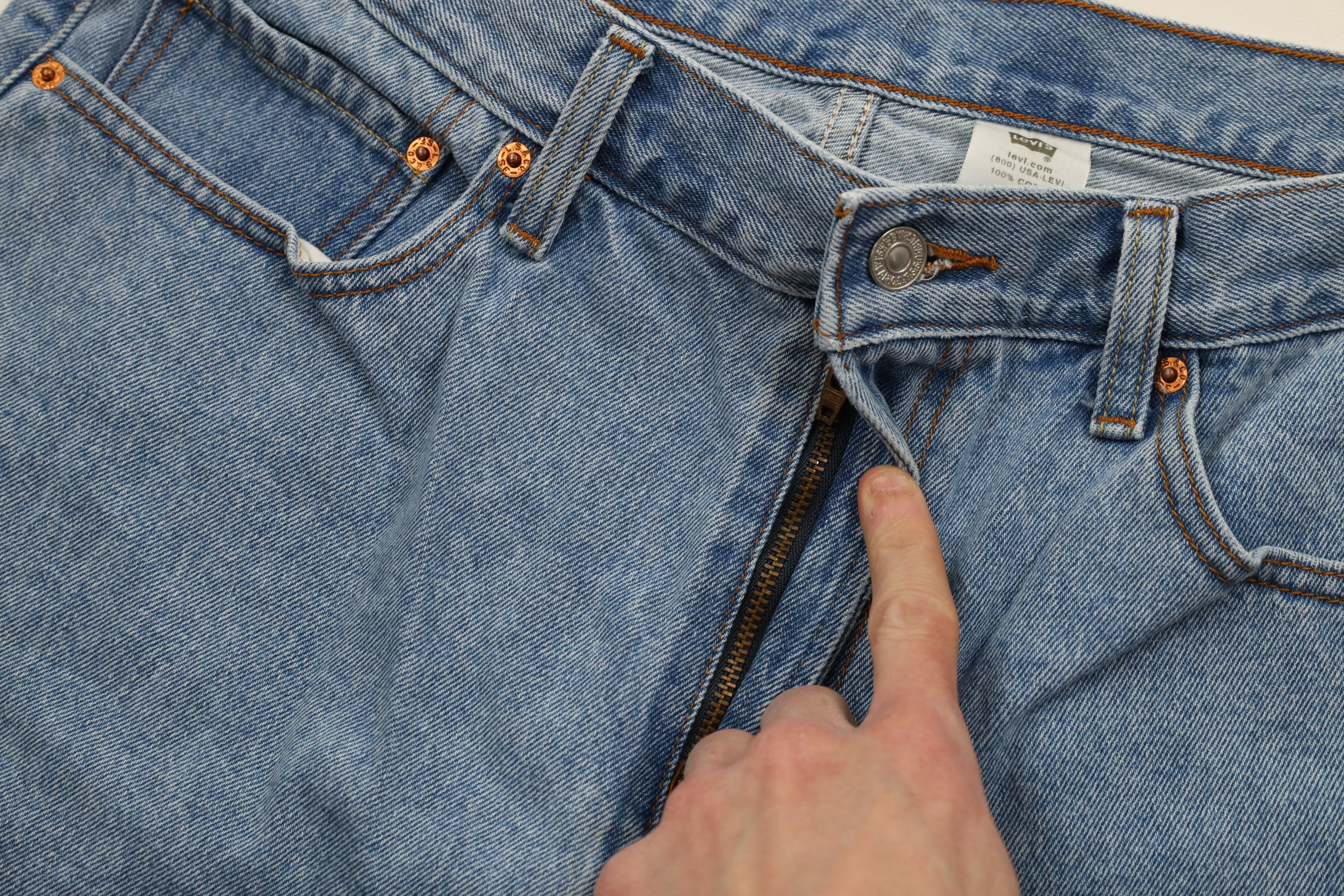 Levi's × Vintage Vintage Y2K 2005 Levis 550 Fit Denim Jean Shorts Jorts Size US 36 / EU 52 - 5 Thumbnail