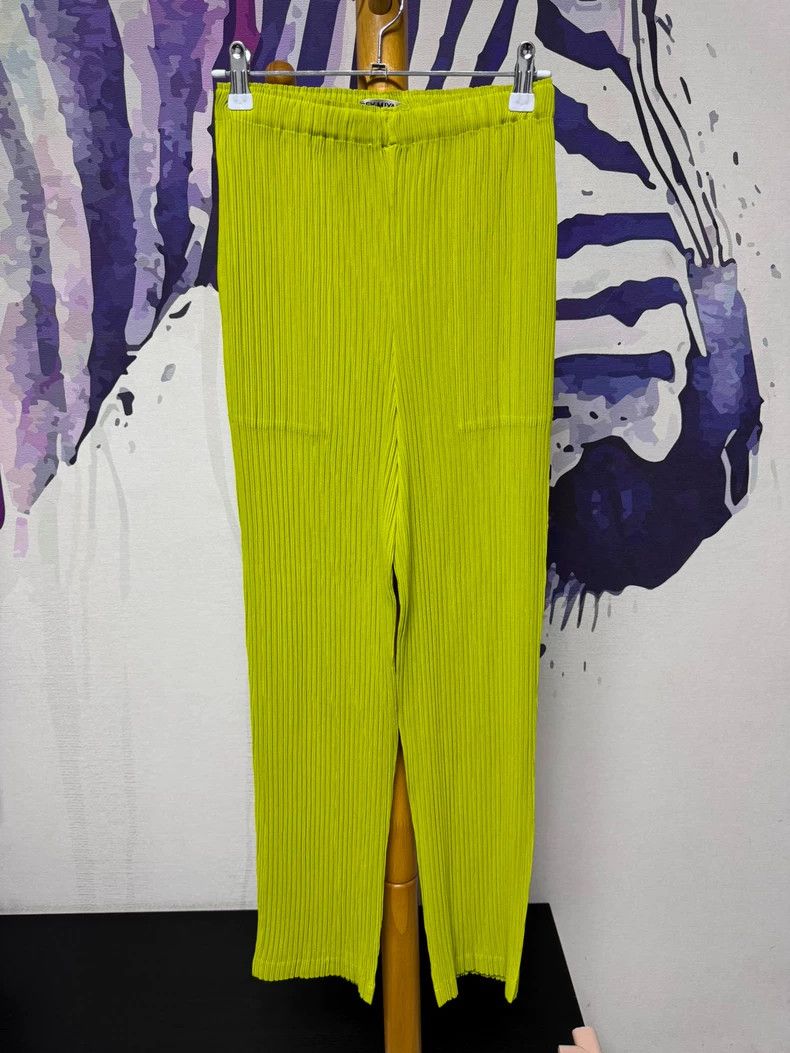 Issey Miyake Issey Miyake size:1 Green mainline toothpick pants Size 23" - 1 Thumbnail