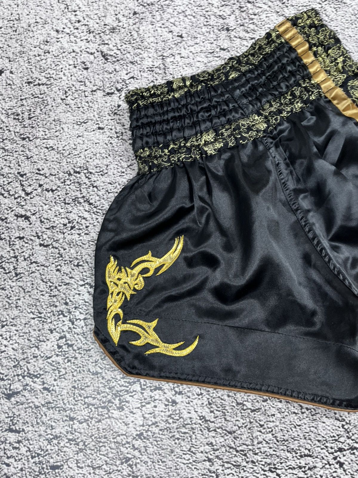 Japanese Brand VTG Muai Thai Kickboxing Fighter Shorts size M Size 28" / US 6 / IT 42 - 6 Thumbnail