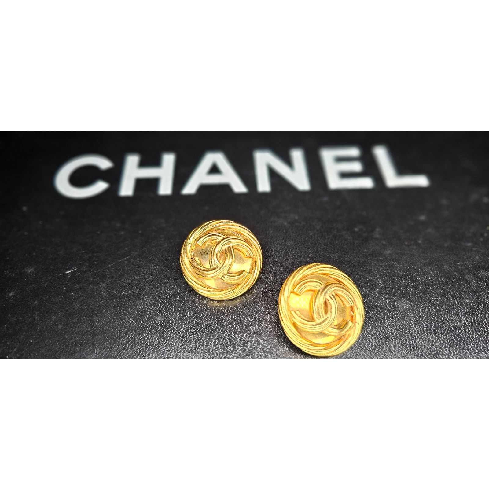 Chanel CHANEL Spring 93 Gold Plated Rope Detail Clip On Earrings Size ONE SIZE - 4 Thumbnail