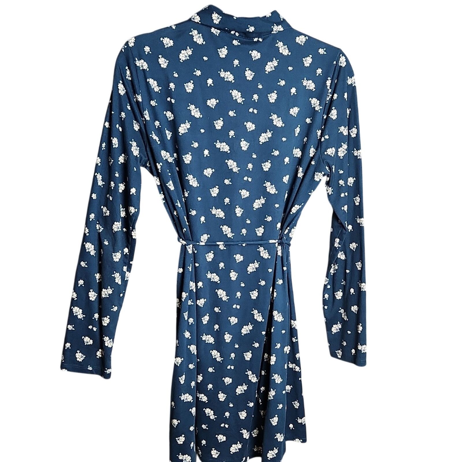 Forever 21 Forever 21 Blue Floral Button Down Dress – Women’s Size M Size M / US 6-8 / IT 42-44 - 3 Thumbnail