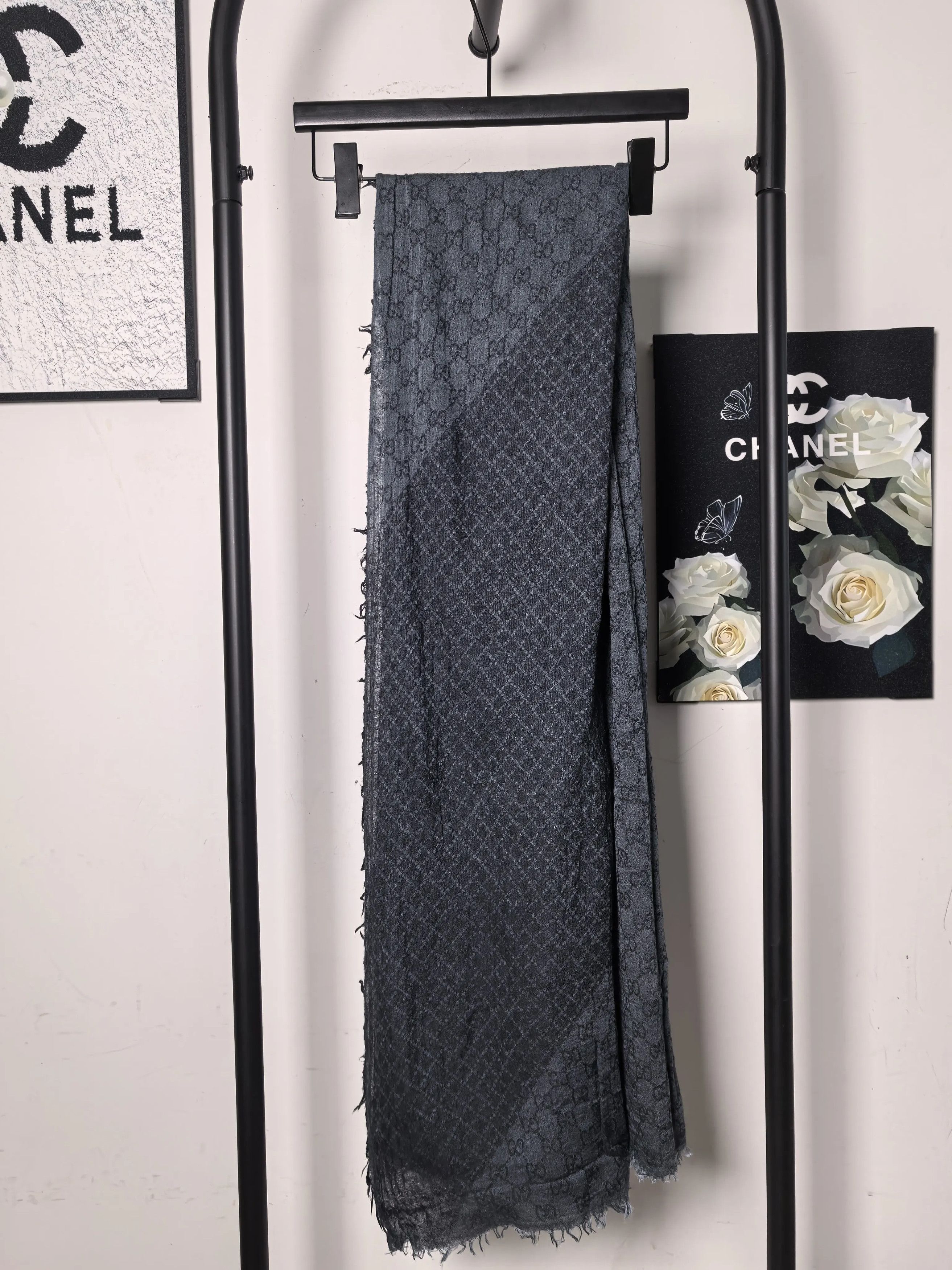 Gucci Gucci White Scarf one size Men Size ONE SIZE - 1 Thumbnail