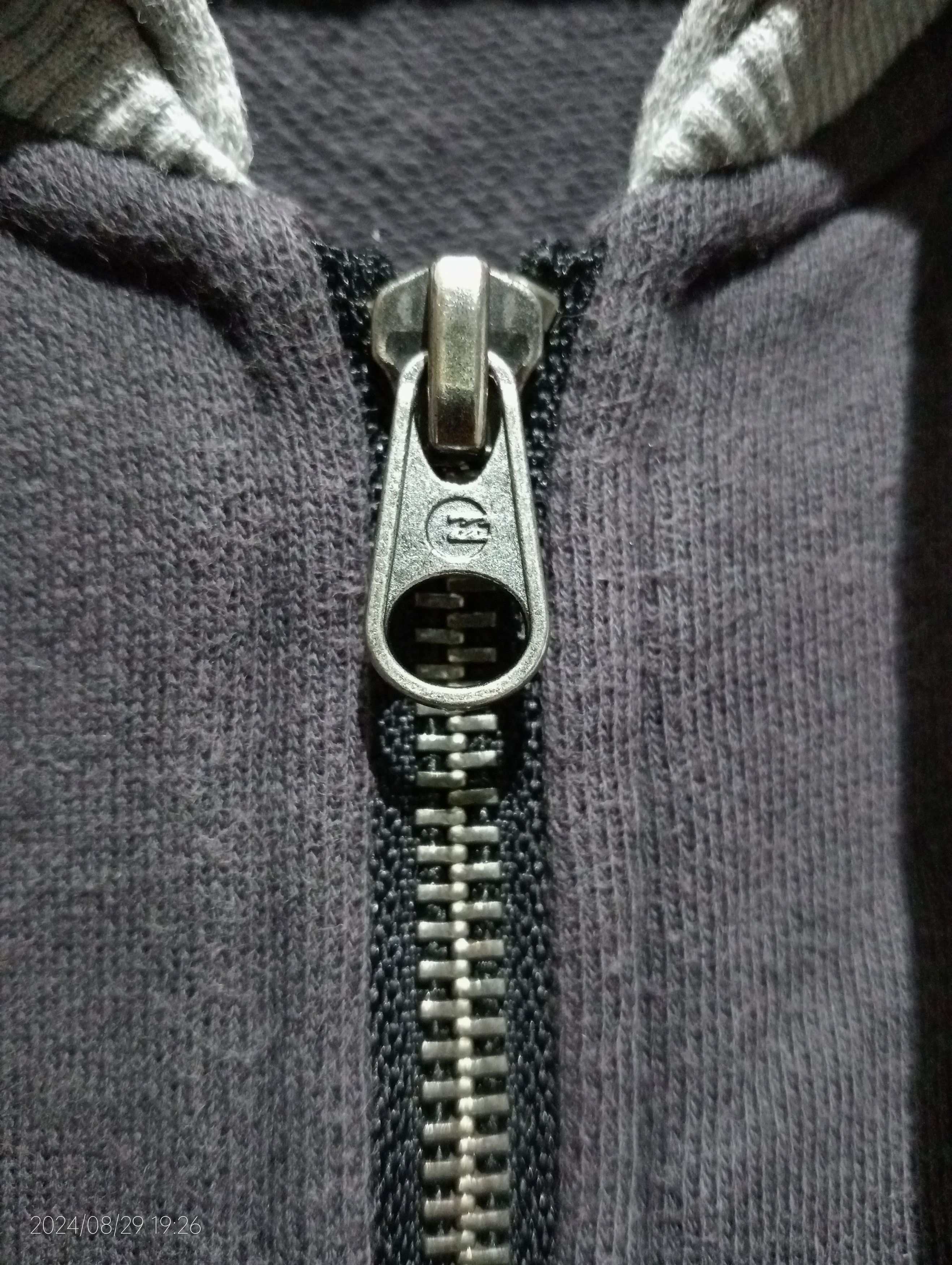 Billabong Vintage Billabong Zipper Pullover Hoodie Very Rare Size US L / EU 52-54 / 3 - 9 Thumbnail