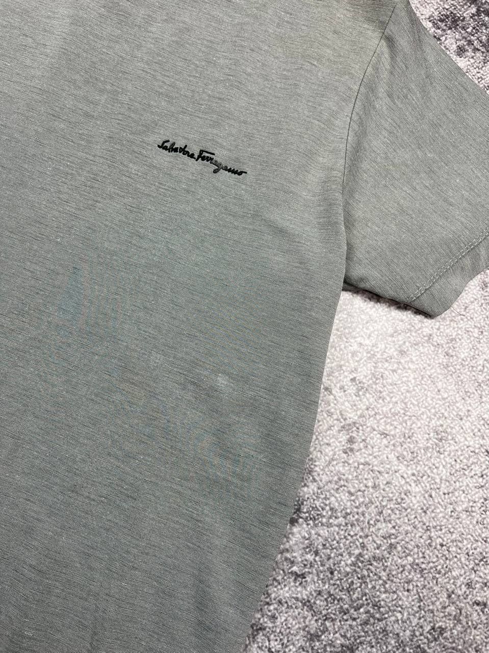 Salvatore Ferragamo Salvatore Ferragamo T-Shirt Vintage Y2K Size US M / EU 48-50 / 2 - 6 Thumbnail
