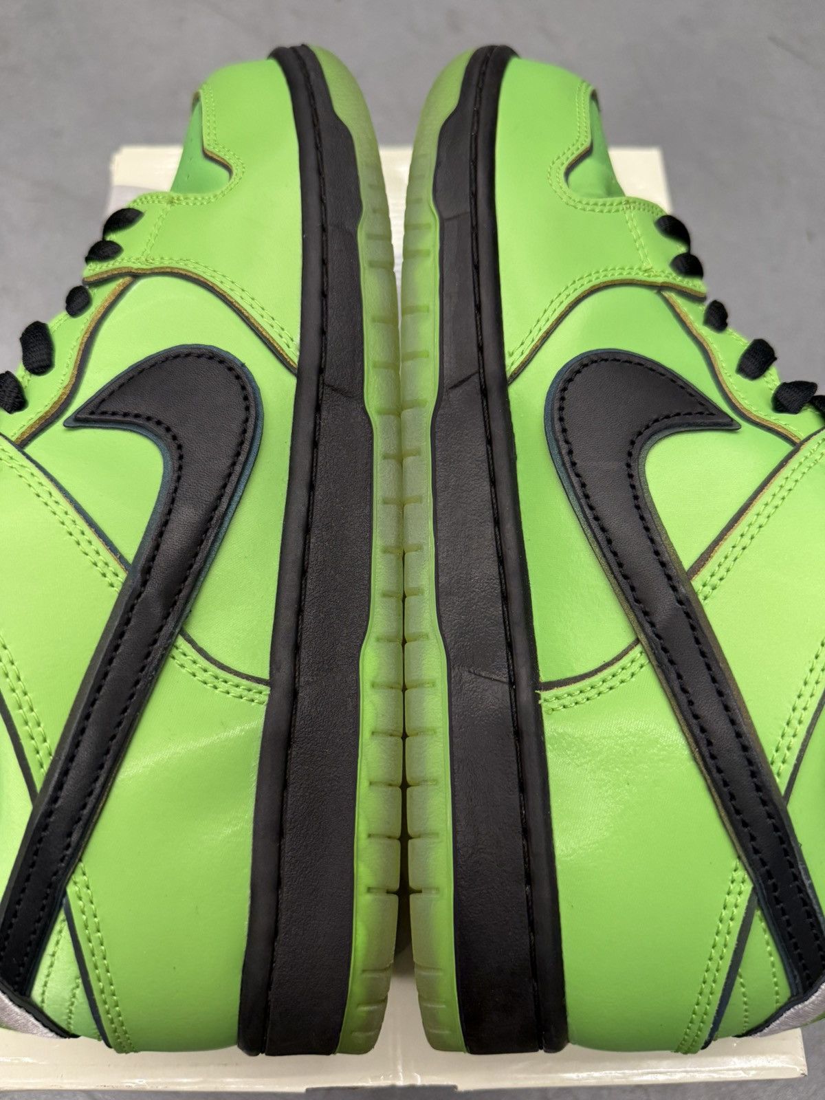 Nike 2023 Nike SB Dunk Low The Powerpuff Girls Buttercup Size US 10 / EU 43 - 5 Thumbnail