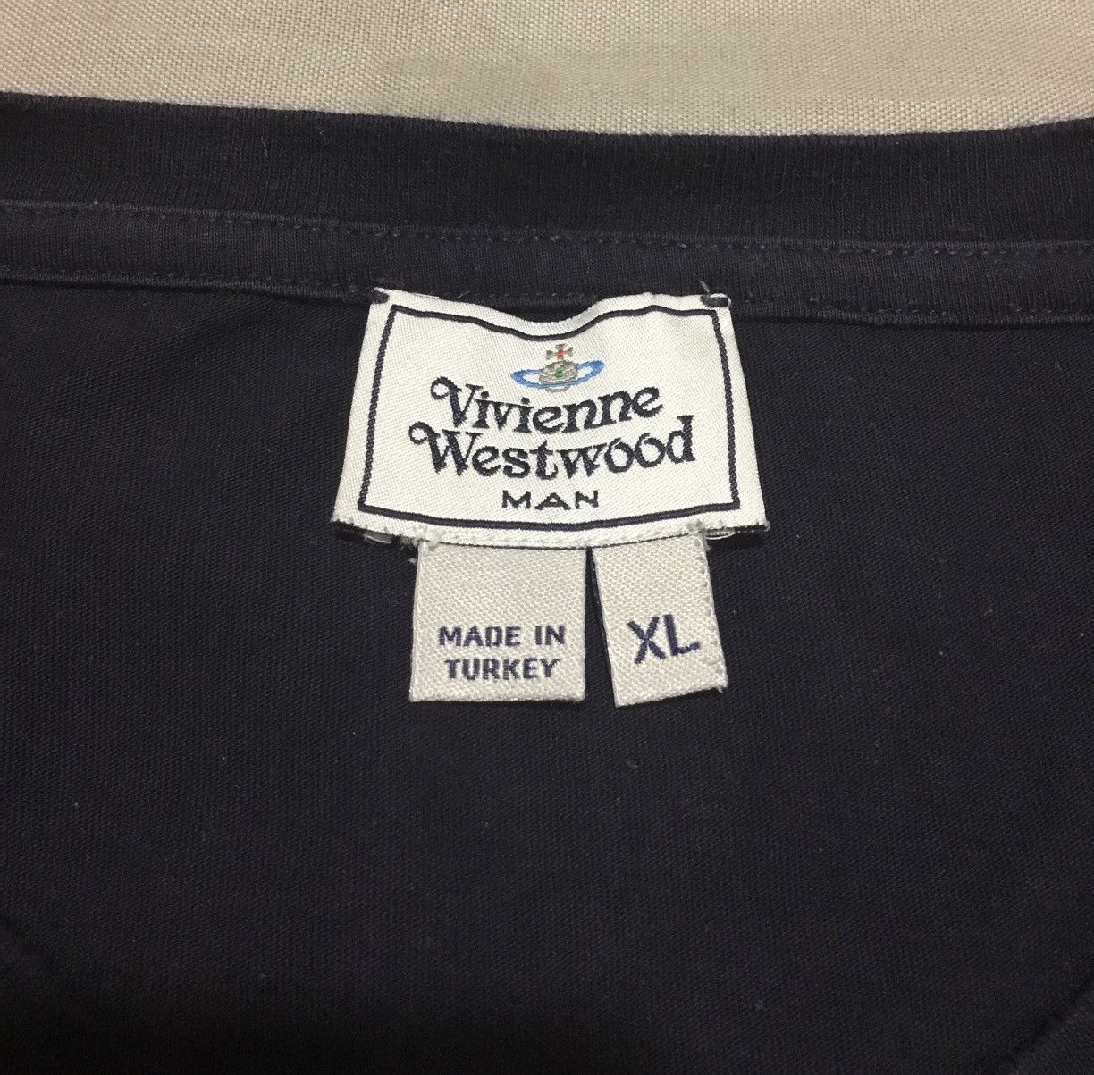 Vivienne Westwood Vivienne Westwood Small Logo T-Shirt Men's Size XL Size US XL / EU 56 / 4 - 2 Thumbnail