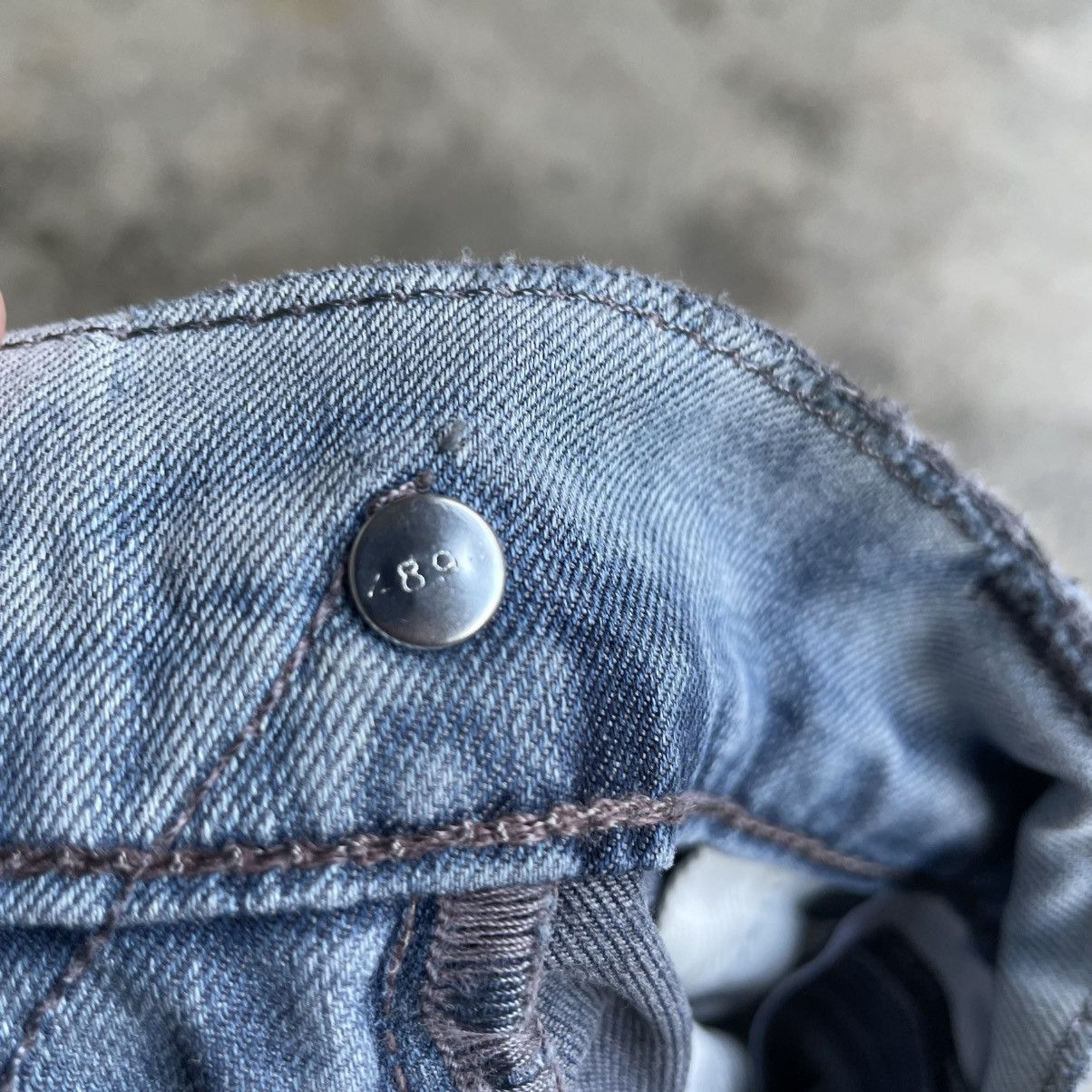 Levi's Vintage Clothing 🔥Vintage Levis 508 Blend Savage Ripped Distress Khakis Jeans Size US 31 - 15 Thumbnail