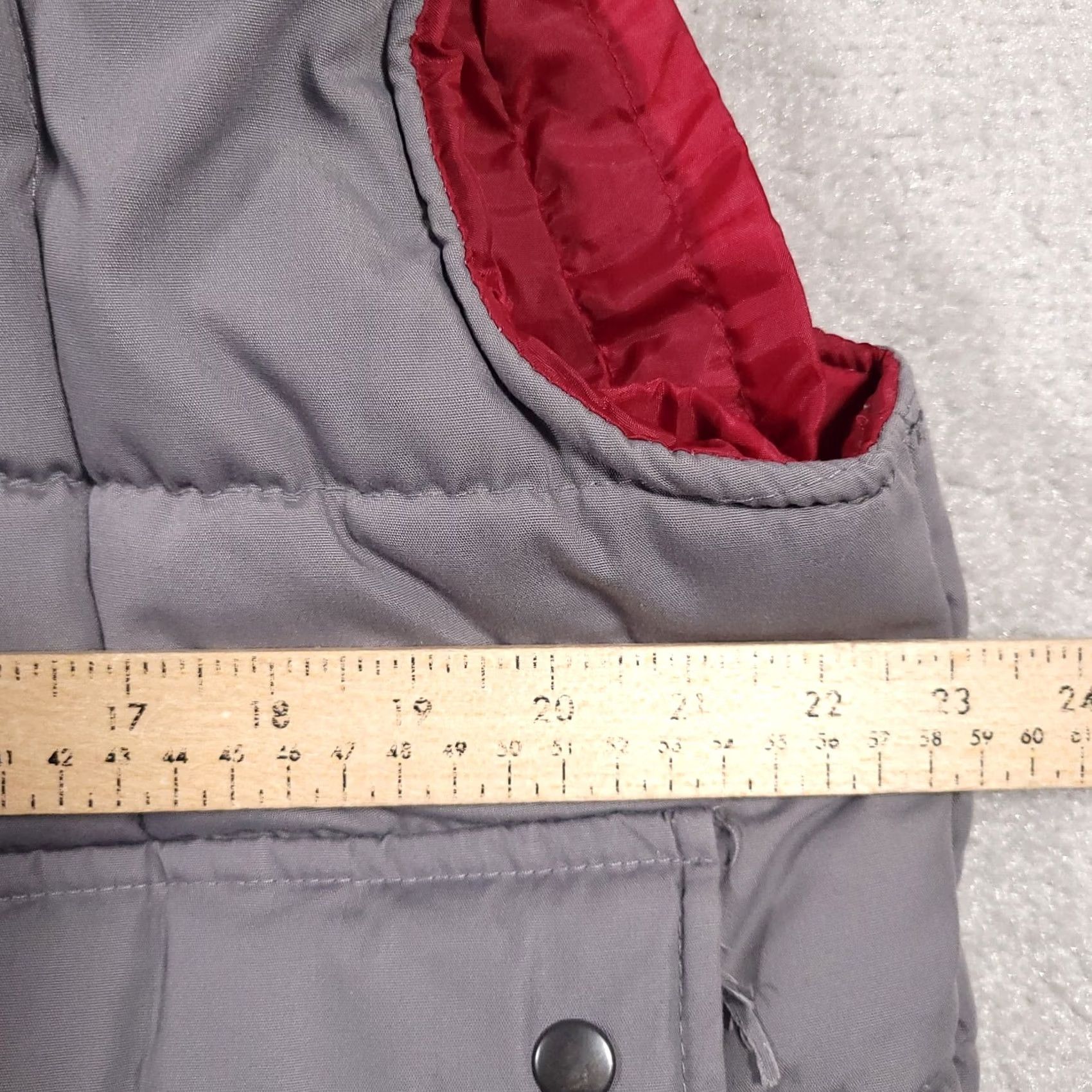 Vintage Northwest Territory Puffer Vest Mens Large Gray Red Snap Full Zip Heavy Size US L / EU 52-54 / 3 - 7 Thumbnail