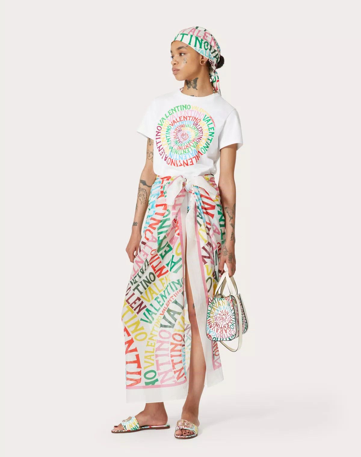 Valentino o1s1wg111125 Loop Jersey T-Shirt in White Size S / US 4 / IT 40 - 3 Thumbnail