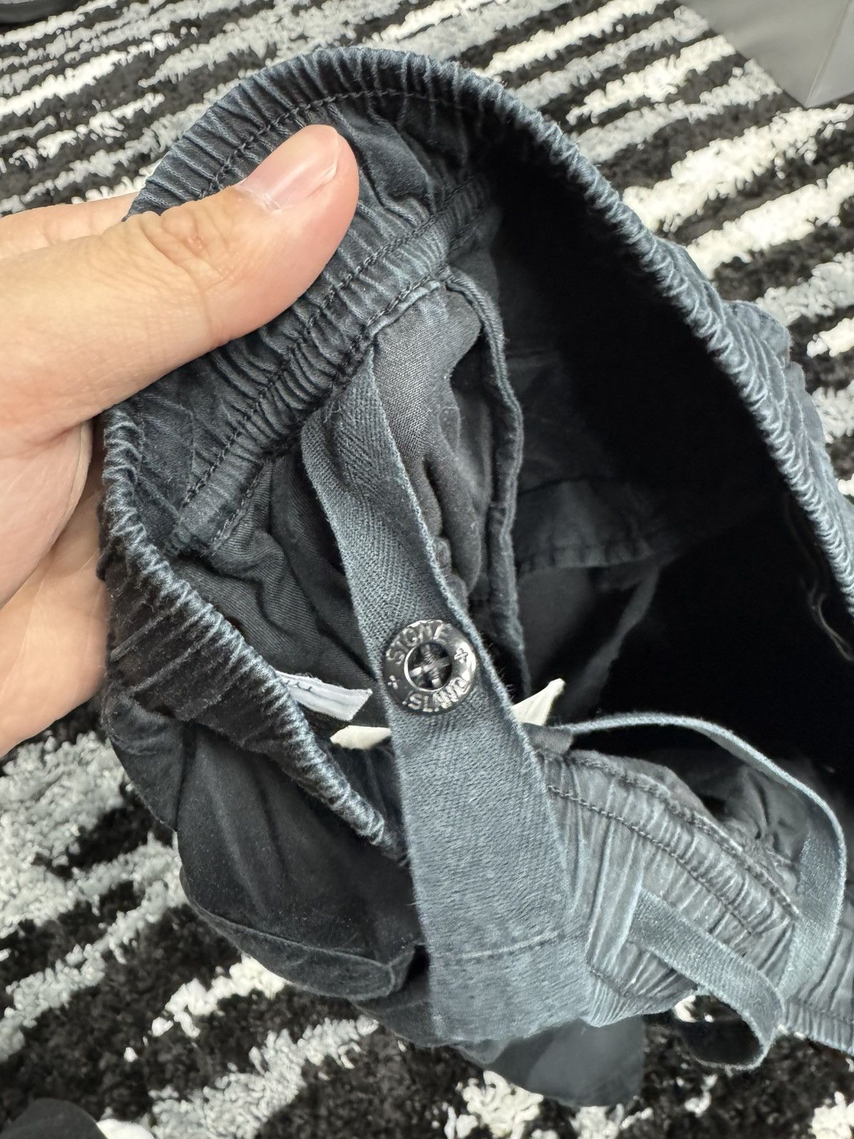 Stone Island Shadow Project Stone island shadow project shorts (navy) Size US 30 / EU 46 - 6 Thumbnail