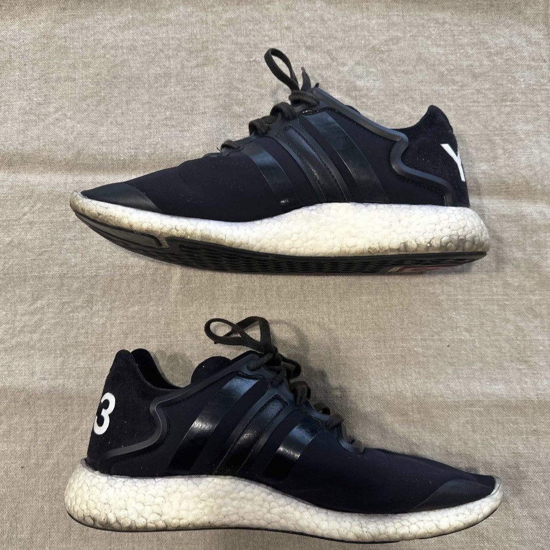 Y-3 Y-3 Yohji Boost Black White Size US 10 / EU 43 - 2 Thumbnail