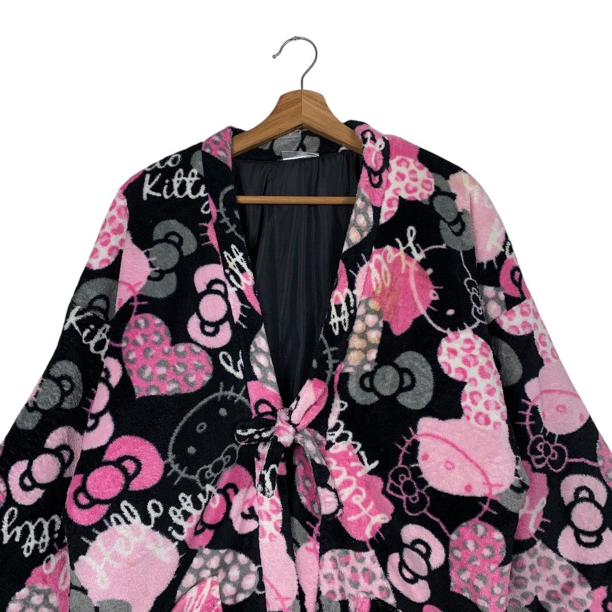 Japanese Brand Hello Kitty Fleece Fullprint Kimono Size L / US 10 / IT 46 - 2 Thumbnail
