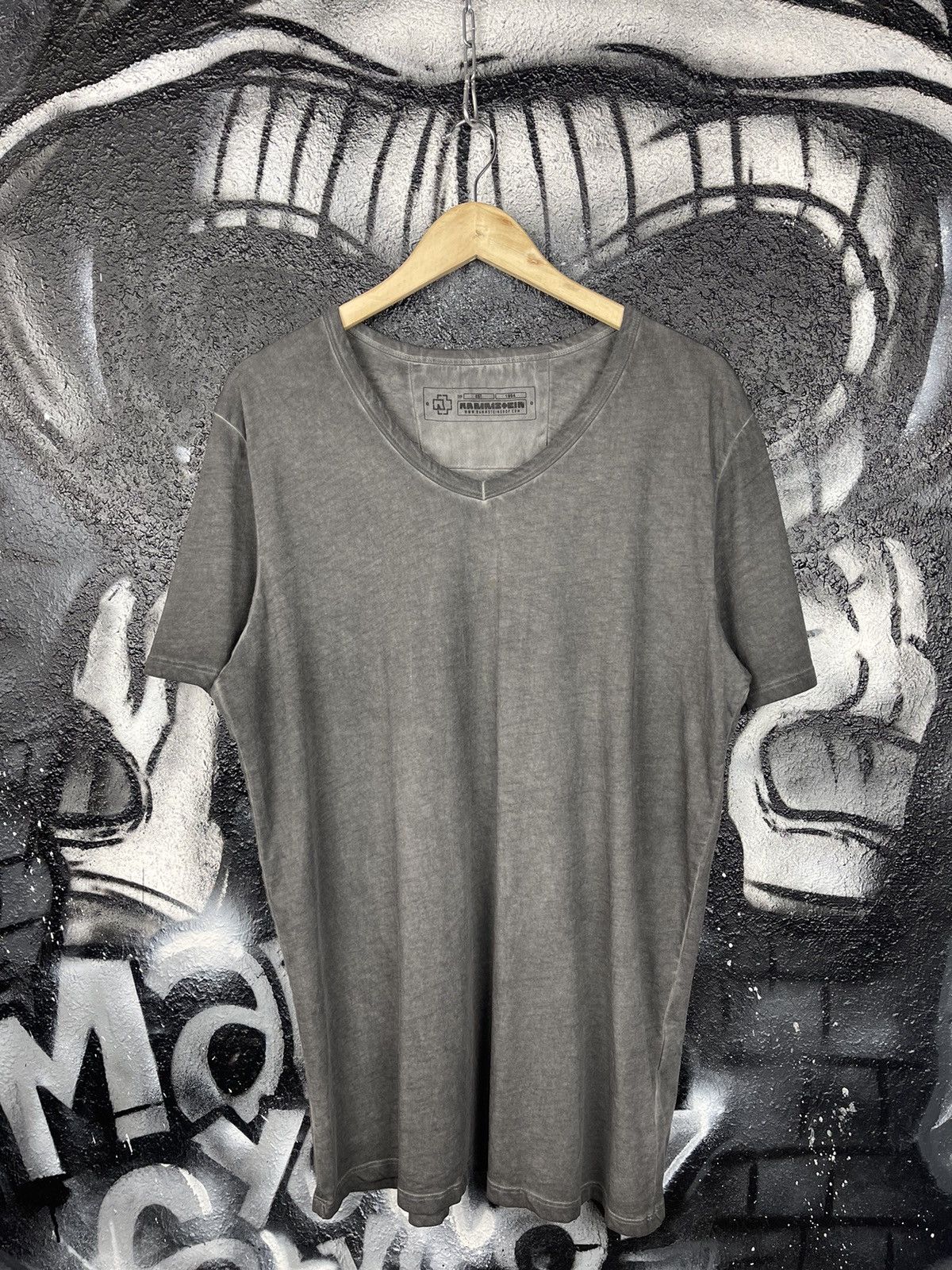 Band Tees Rammstein Rock Group Merchandise Grey V-Neck T-Shirt Size L Size US XL / EU 56 / 4 - 4 Thumbnail