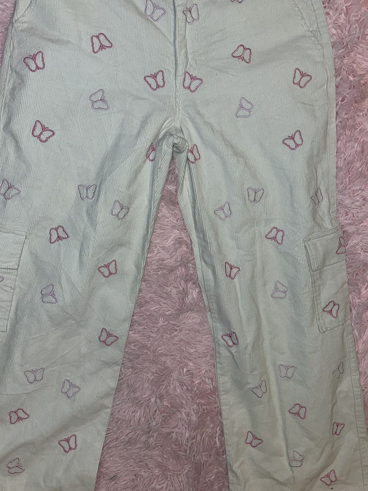 Forever 21 Y2K Forever 21 White Corduroy Butterfly Flare Cargo Pants Size 30" / US 8 / IT 44 - 4 Thumbnail