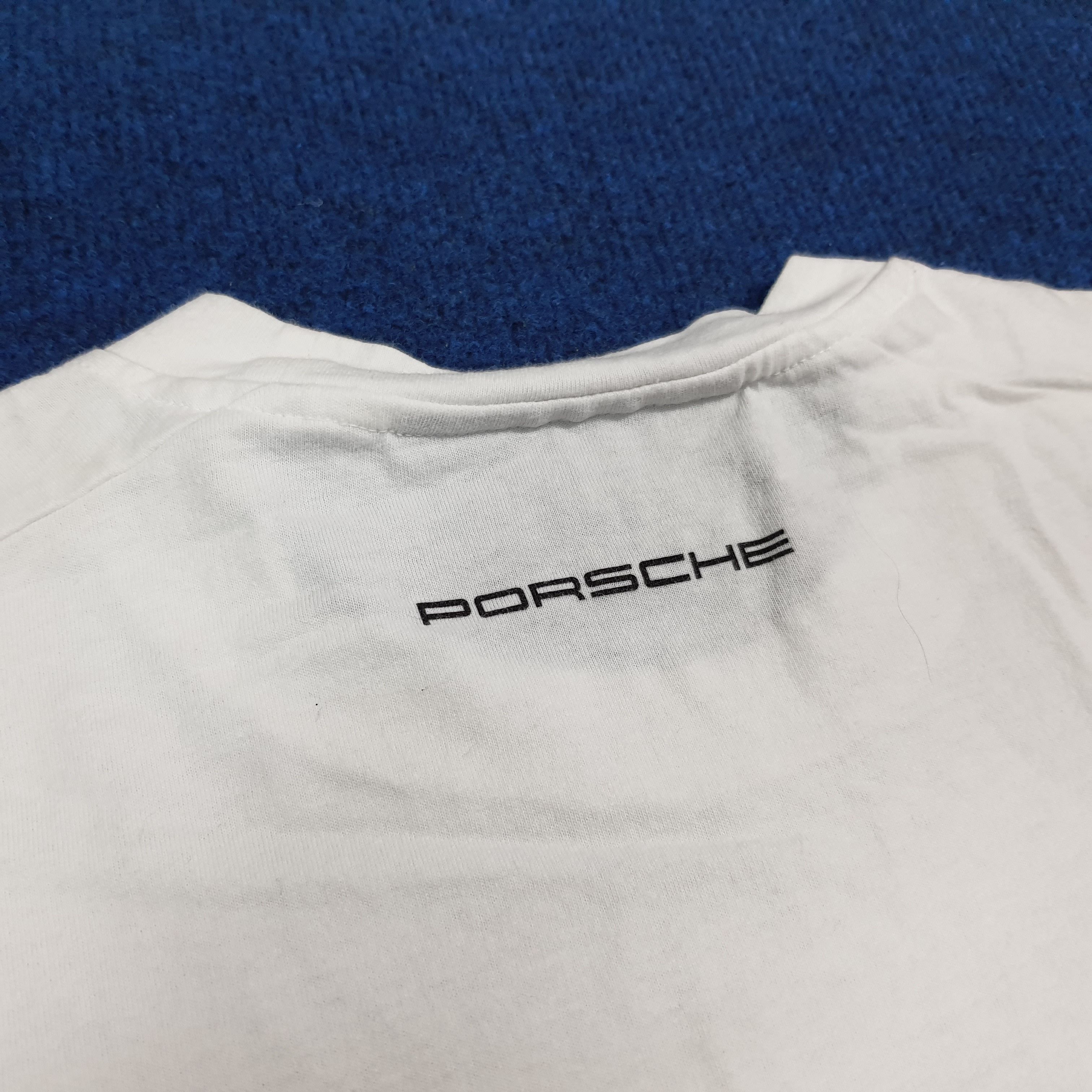Porsche Design RARE KAR L'Art Porsche 924 S T-Shirt Official C276N69 Size US L / EU 52-54 / 3 - 4 Thumbnail