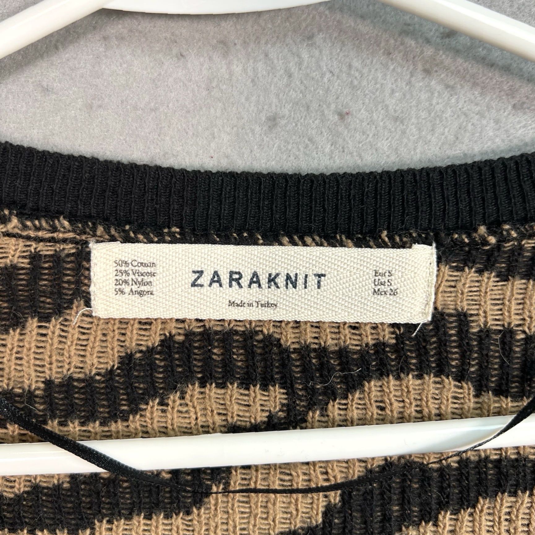 Zara Zara Cardigan Knit Zebra Pattern Sweater Womens Small Beige Black Cotton Blend Size S / US 4 / IT 40 - 4 Thumbnail