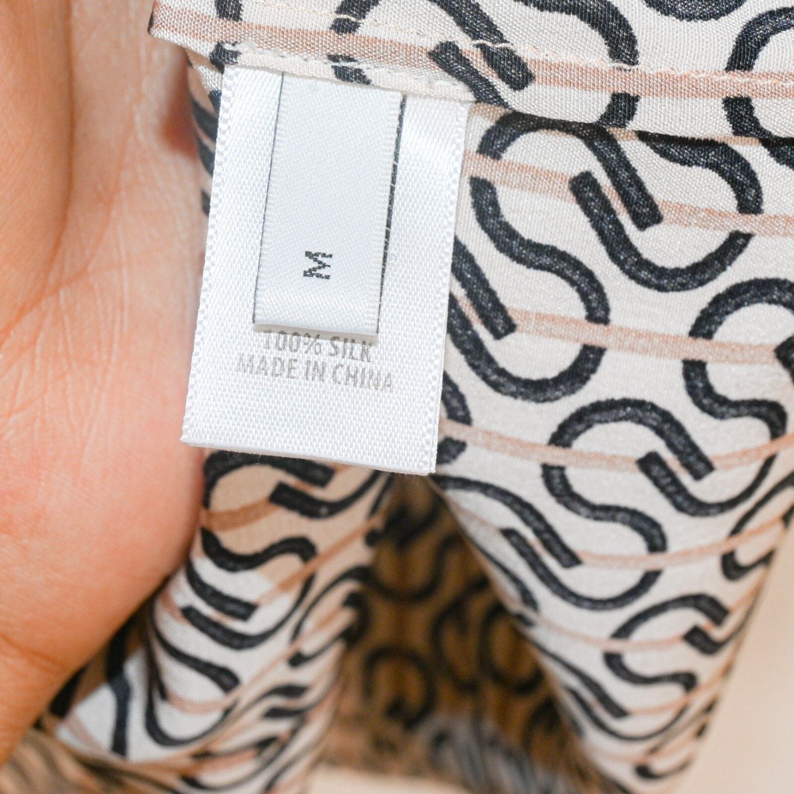 St. John St. JOHN Collection Icon Stripe Silk Crepe De Chine Blouse M Size M / US 6-8 / IT 42-44 - 7 Thumbnail