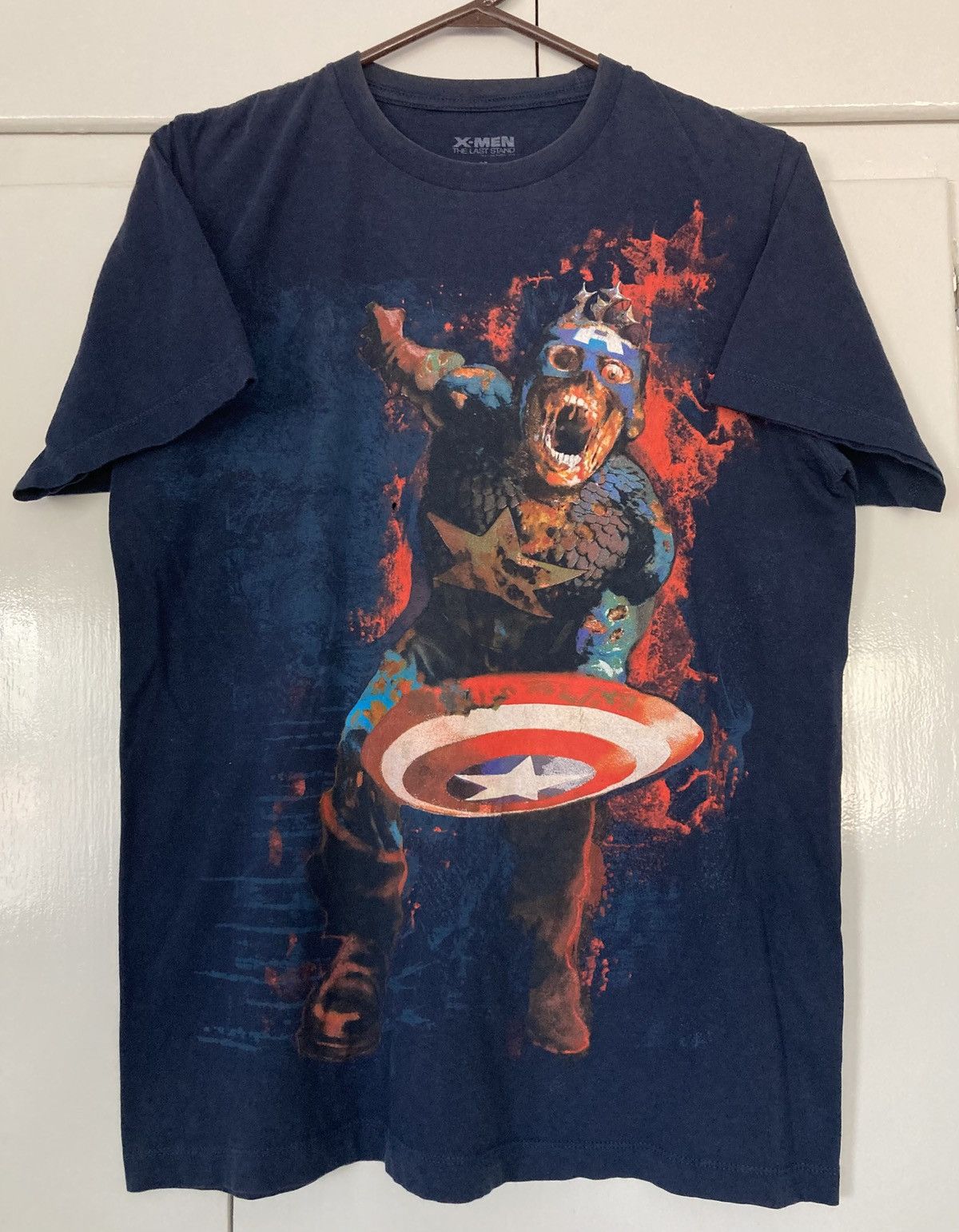 Marvel Comics CAPTAIN AMERICA MARVEL ZOMBIES T SHIRT COMICS AVENGERS X-MEN Size US M / EU 48-50 / 2 - 1 Thumbnail