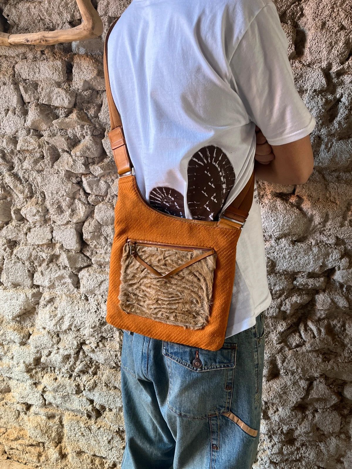 Prada Prada Milano FW99 Fur & Wool Sling Bag Crossbody Orange Flat Size ONE SIZE - 2 Thumbnail