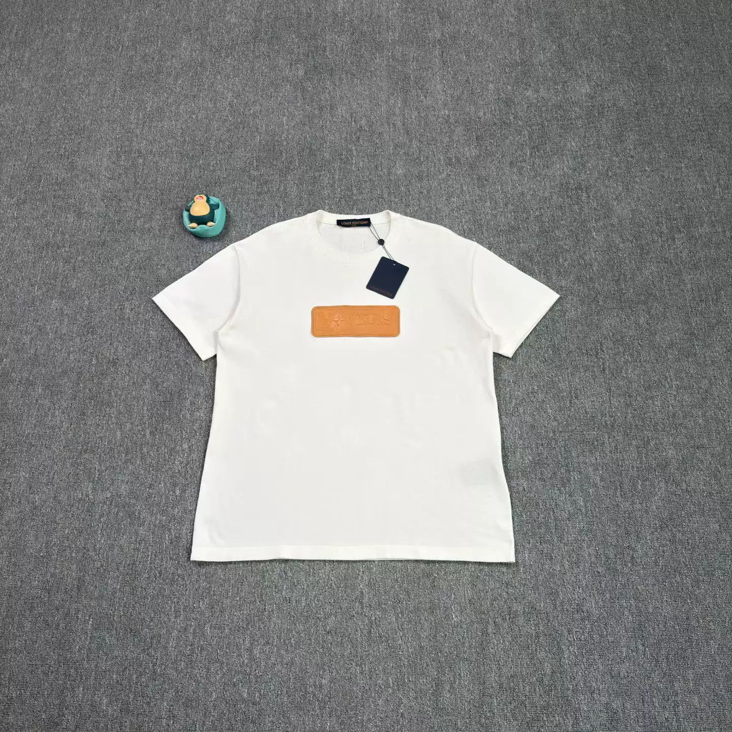 Louis Vuitton LV White Knitted Short-Sleeve Top Size US M / EU 48-50 / 2 - 1 Thumbnail