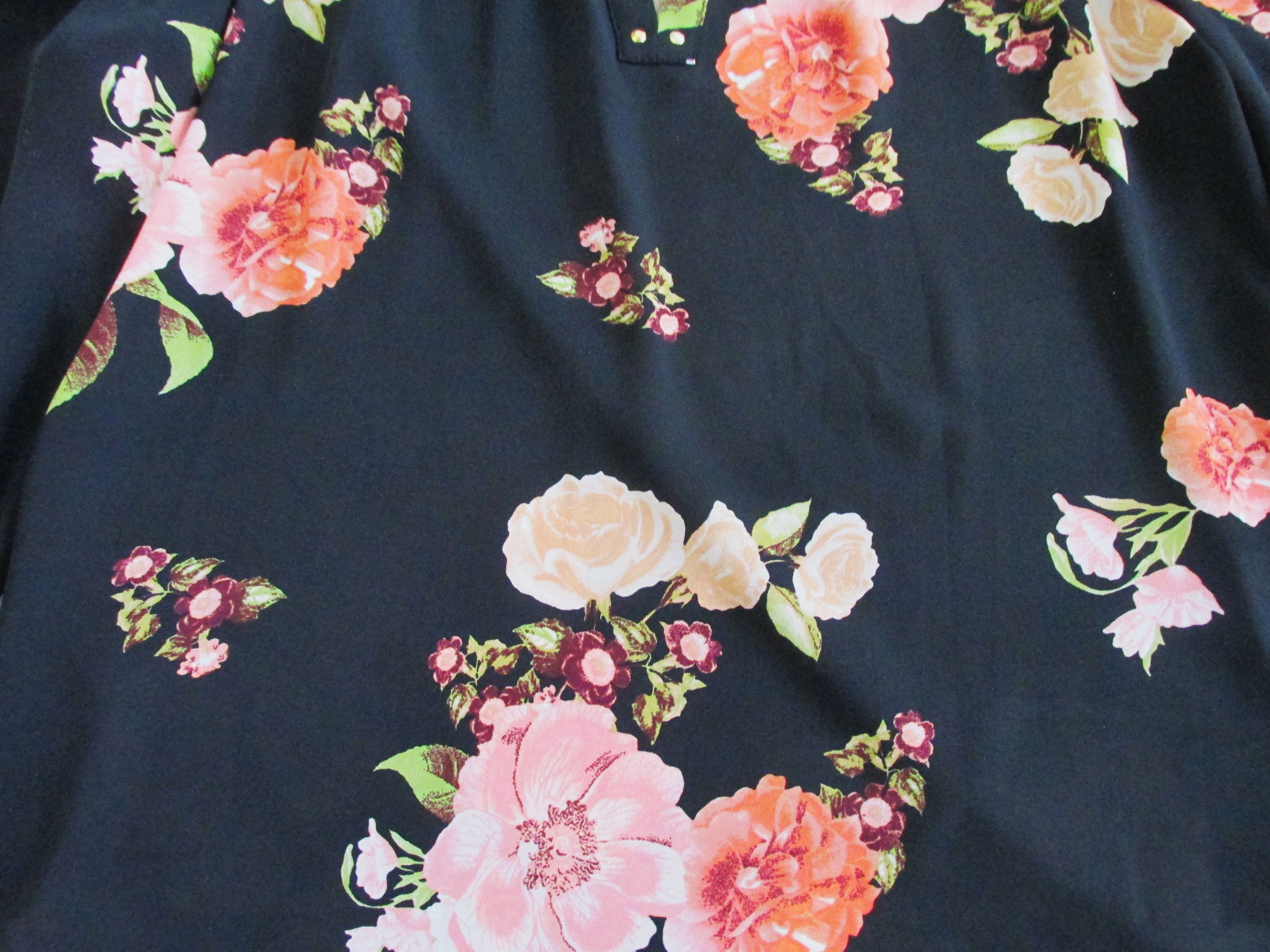 I.N.C INC International Concepts Cold Shoulder Blouse Size Small Size S / US 4 / IT 40 - 4 Thumbnail