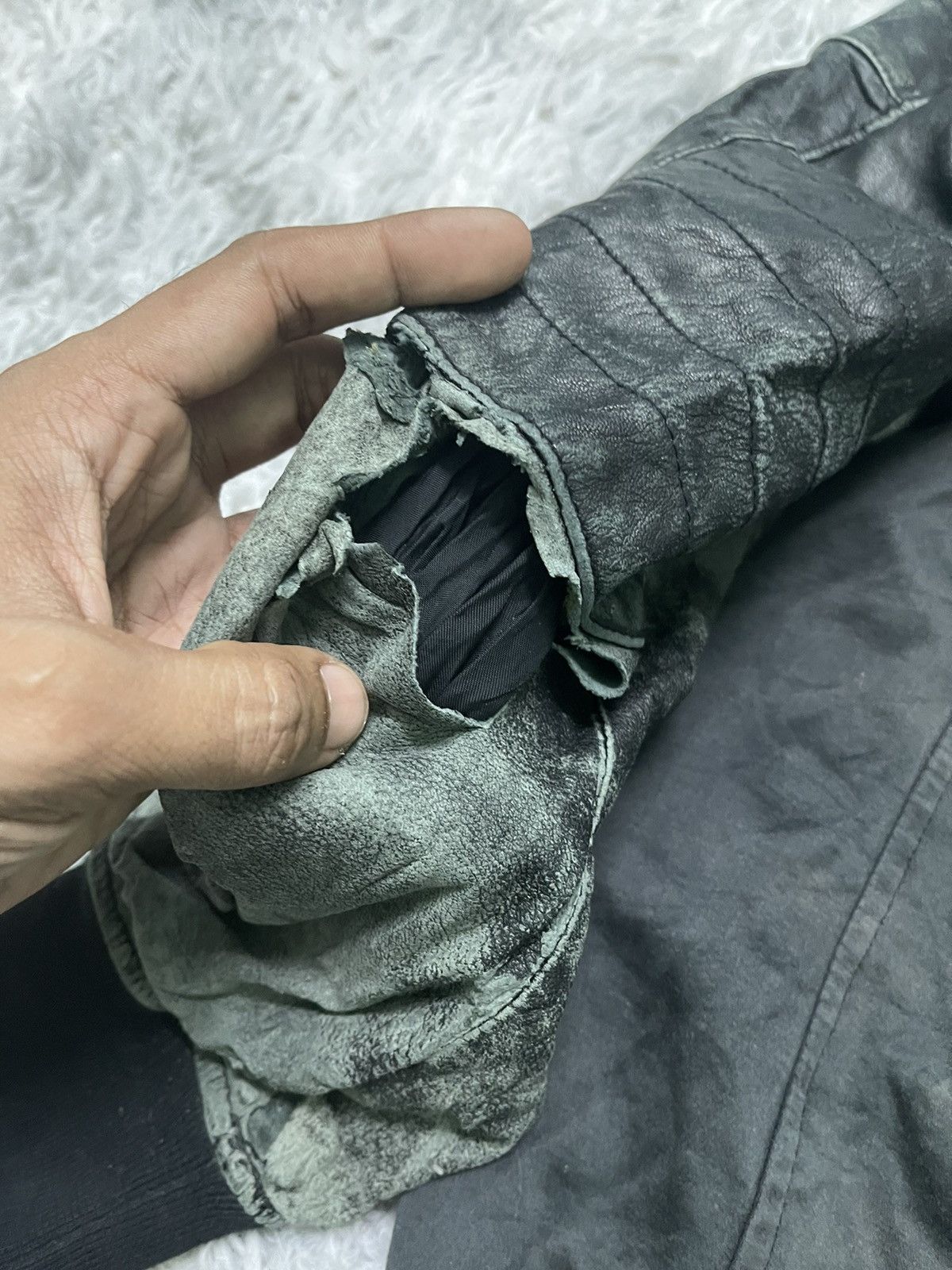 If Six Was Nine 2000s ROEN LEATHER 2 WAY JACKET EMBROIDERED LOGO DISTRESSED Size US S / EU 44-46 / 1 - 24 Thumbnail