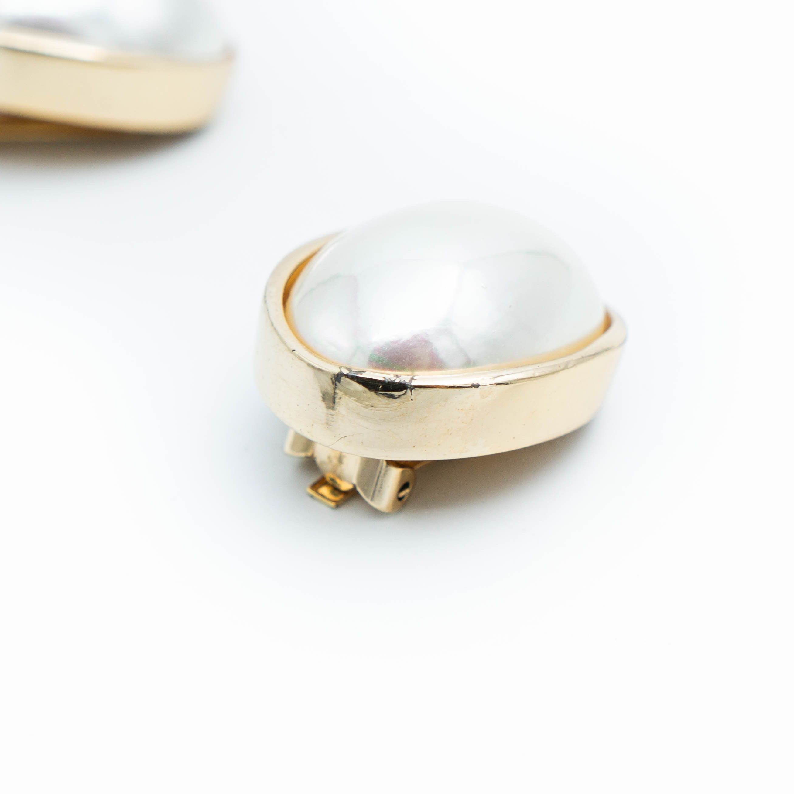 Christian Dior Monsieur × Dior × Vintage Christian DIOR Faux Pearl Oval Clip On Earrings Vintage 80s Size ONE SIZE - 6 Thumbnail