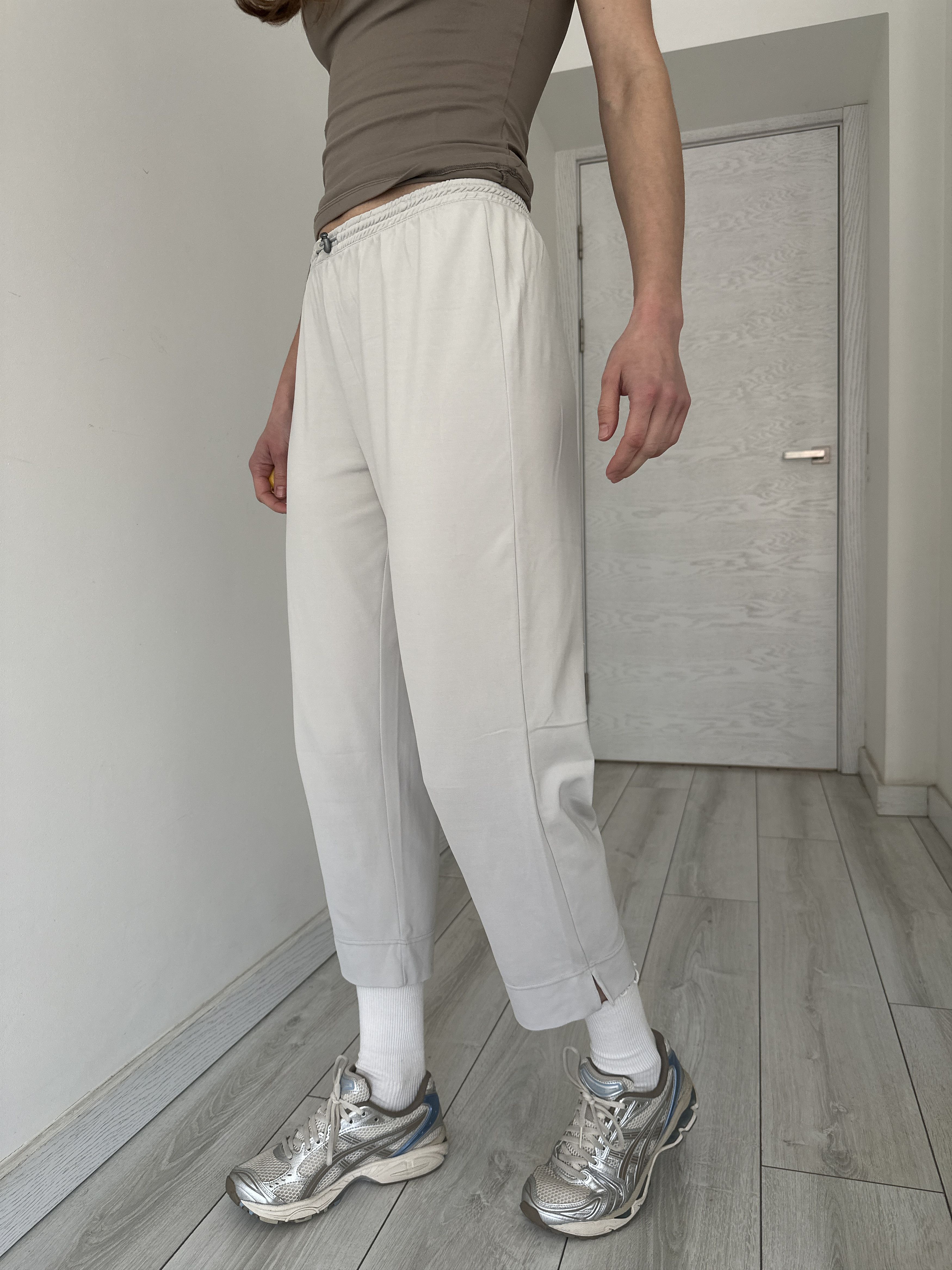 Marithe + Francois Girbaud Marithe Francois Girbaud Cream Trousers Pants Size 28" / US 6 / IT 42 - 2 Thumbnail