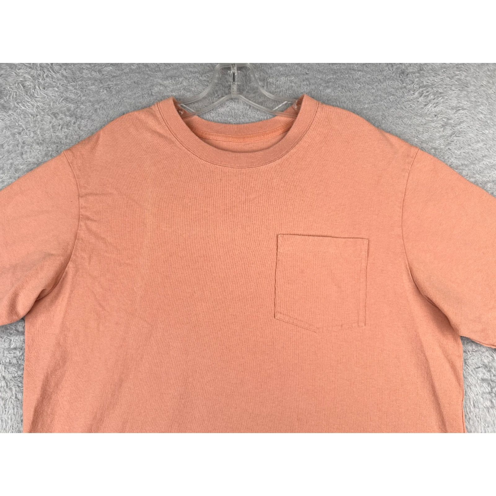 Patagonia Patagonia Shirt Adult Large Orange Short Sleeve Crew Neck Pocket Distressed Size US L / EU 52-54 / 3 - 4 Thumbnail