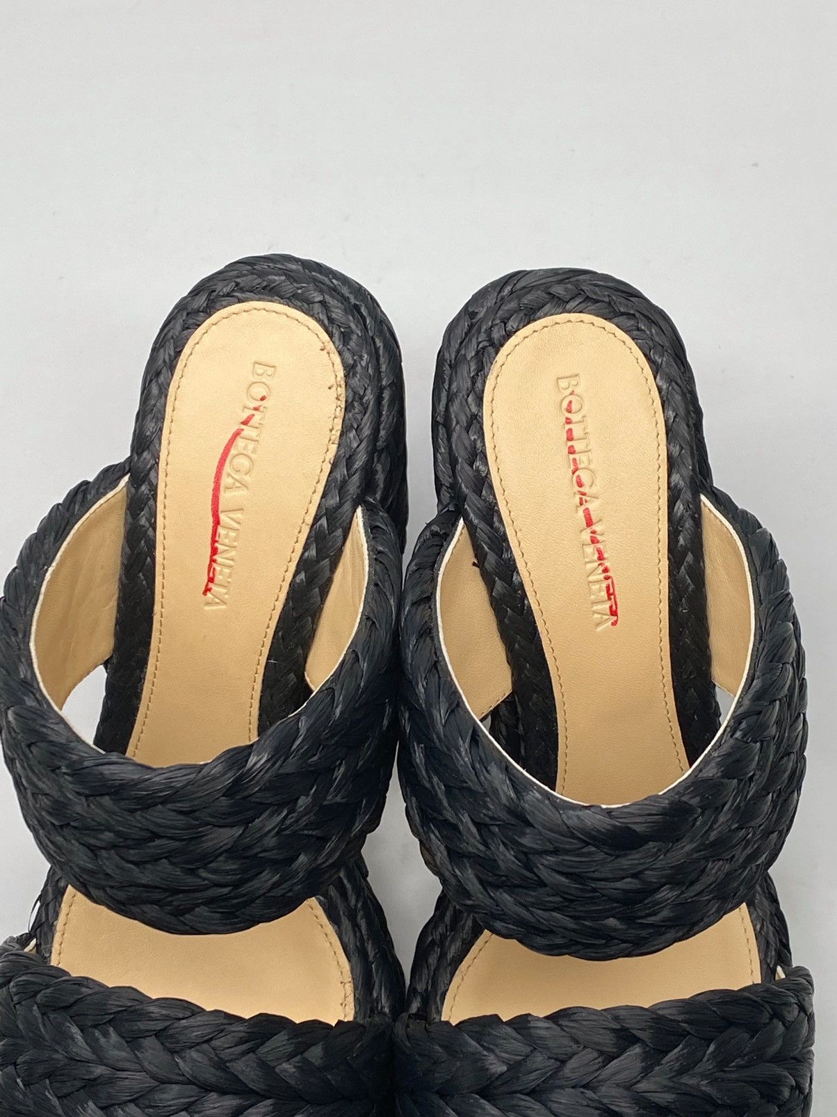 Bottega Veneta Bottega Veneta Trinity Weave Raffia Platform Sandals size 38 Size US 8 / IT 38 - 9 Thumbnail