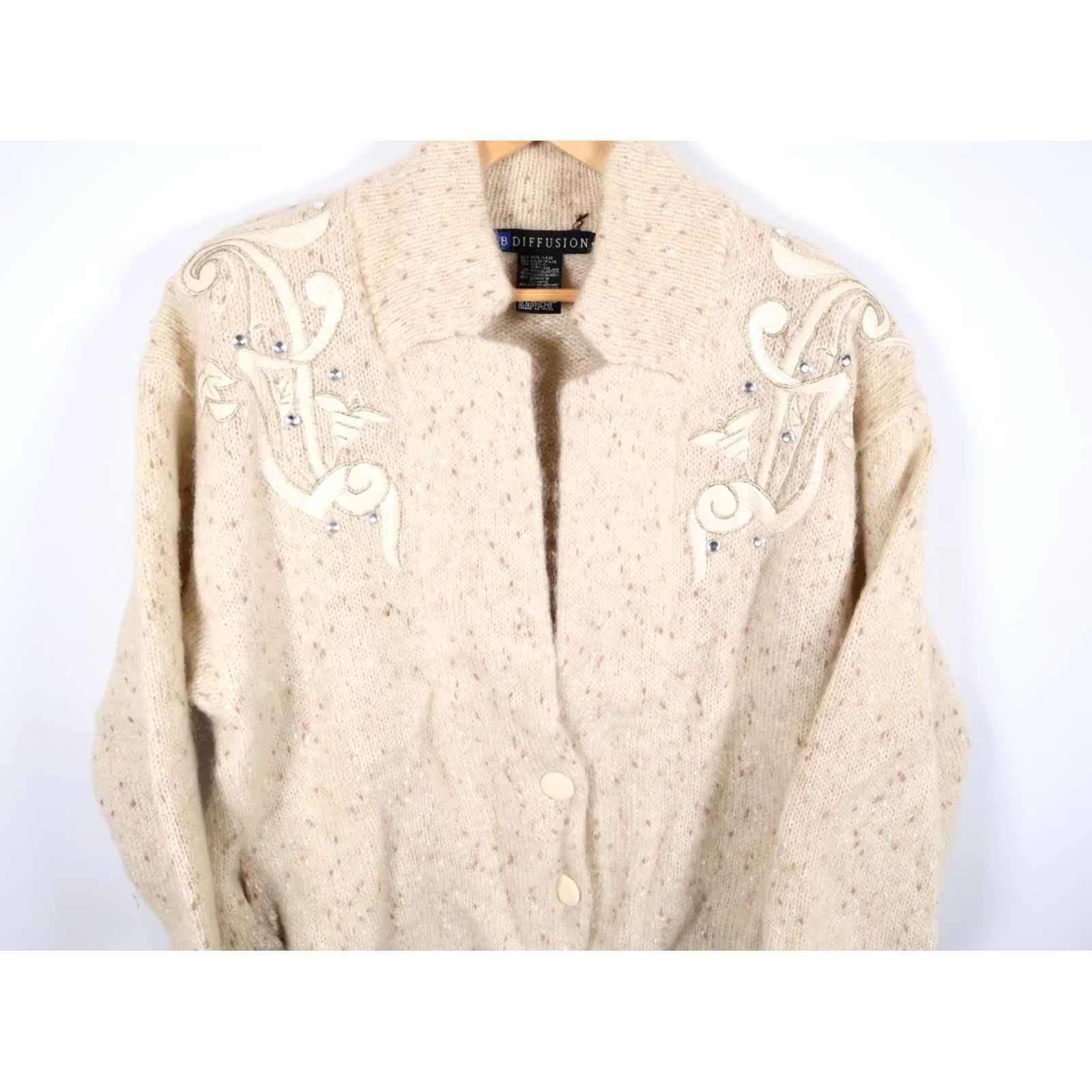 Vintage VINTAGE IB Diffusion Cardigan Sweater Women's Large Beige Beaded Wool Mohair Blend Heavyweight 90s Size L / US 10 / IT 46 - 4 Thumbnail