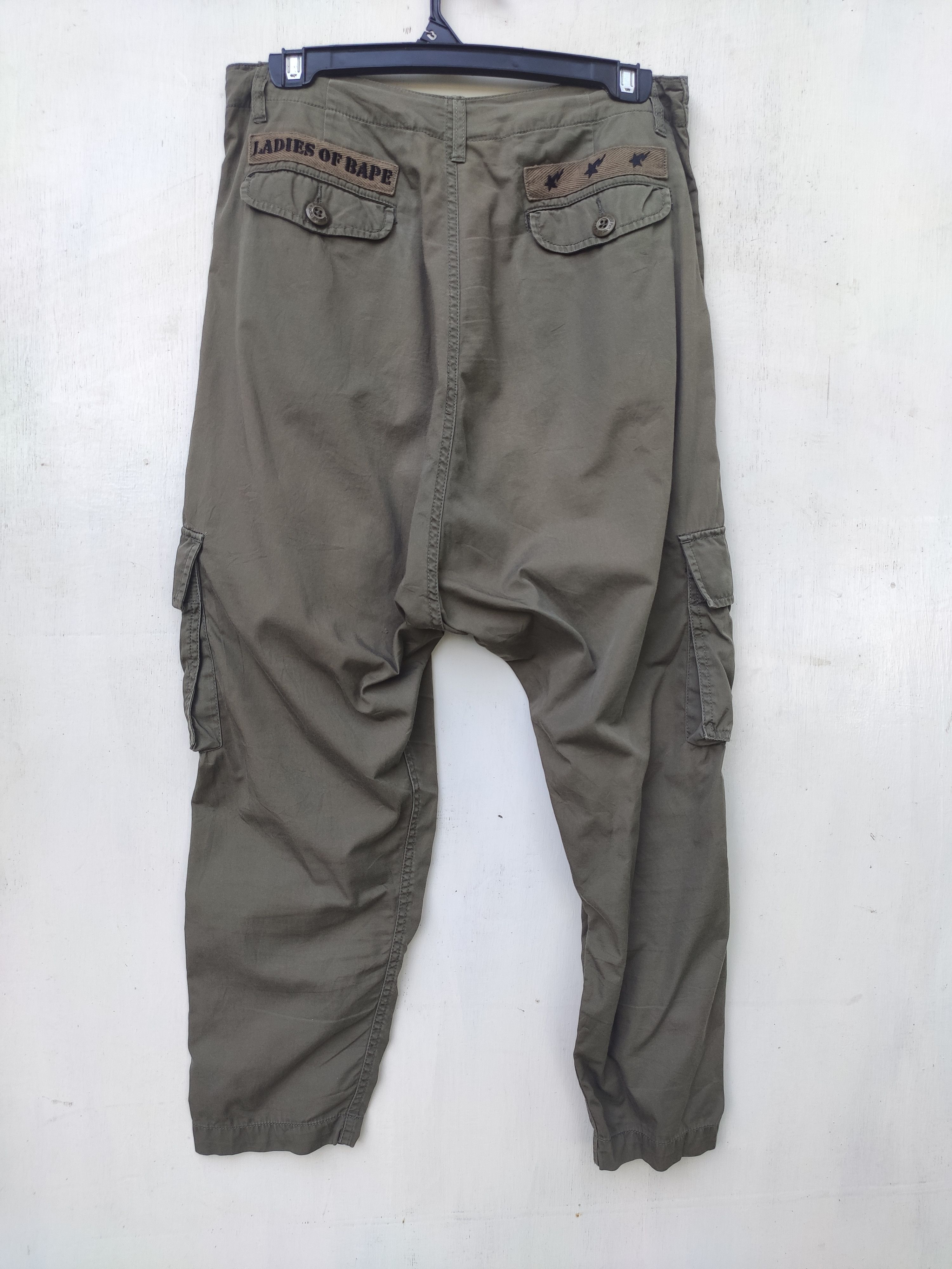 Bape 🔥 A Bathing Ape Cargo pants ladies 3 quarter long rise Size 29" - 7 Thumbnail
