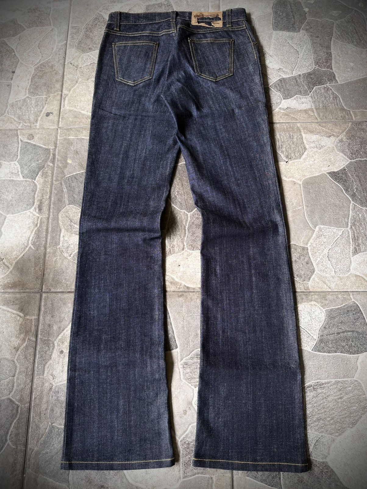 Louis Vuitton Vintage Louis Vuitton Boot cut Jeans Raw Indigo Size US 28 / EU 44 - 2 Thumbnail