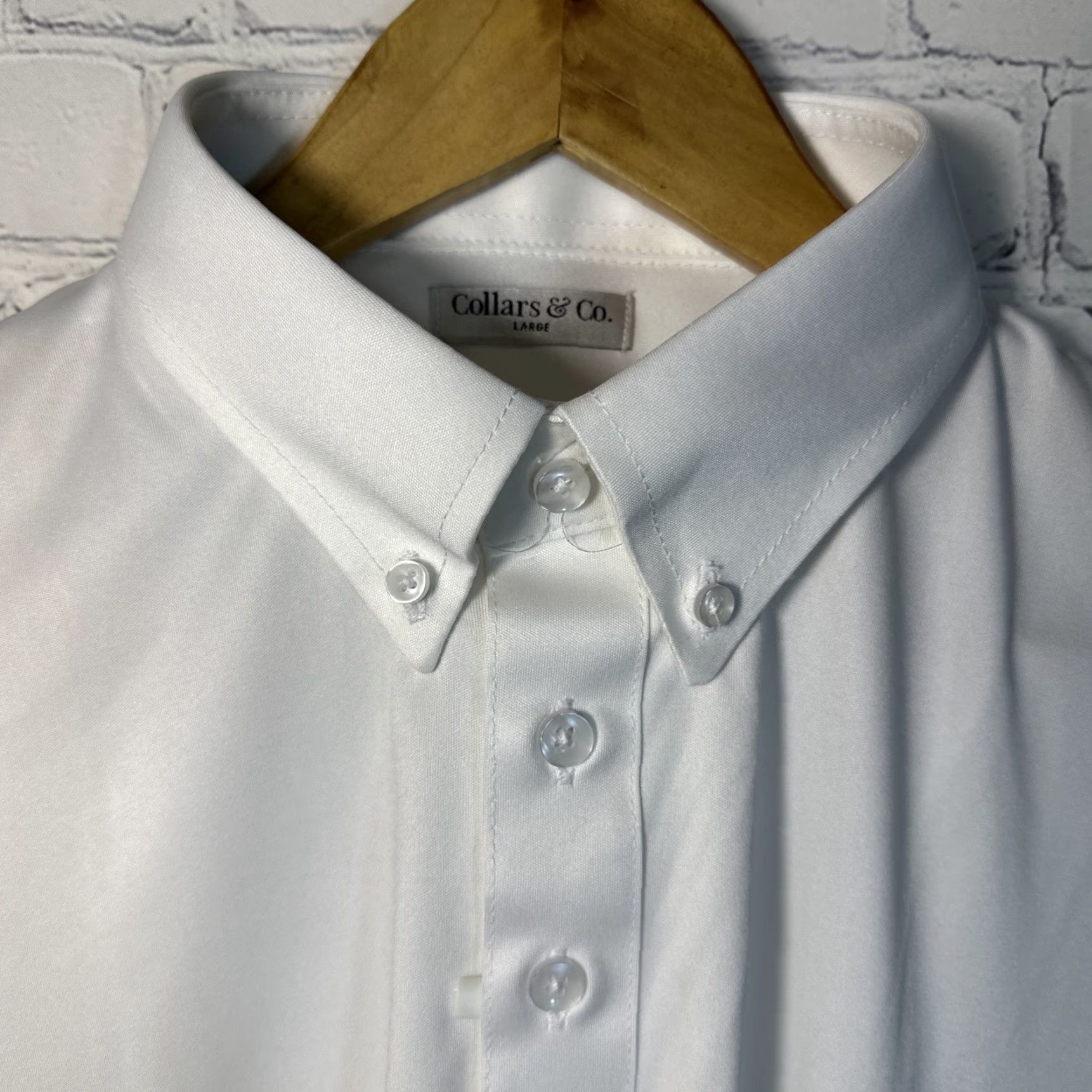 CO Collars & Co Polo Dress Button-Down Shirt Mens Large White Solid Short Sleeve Size US L / EU 52-54 / 3 - 2 Thumbnail