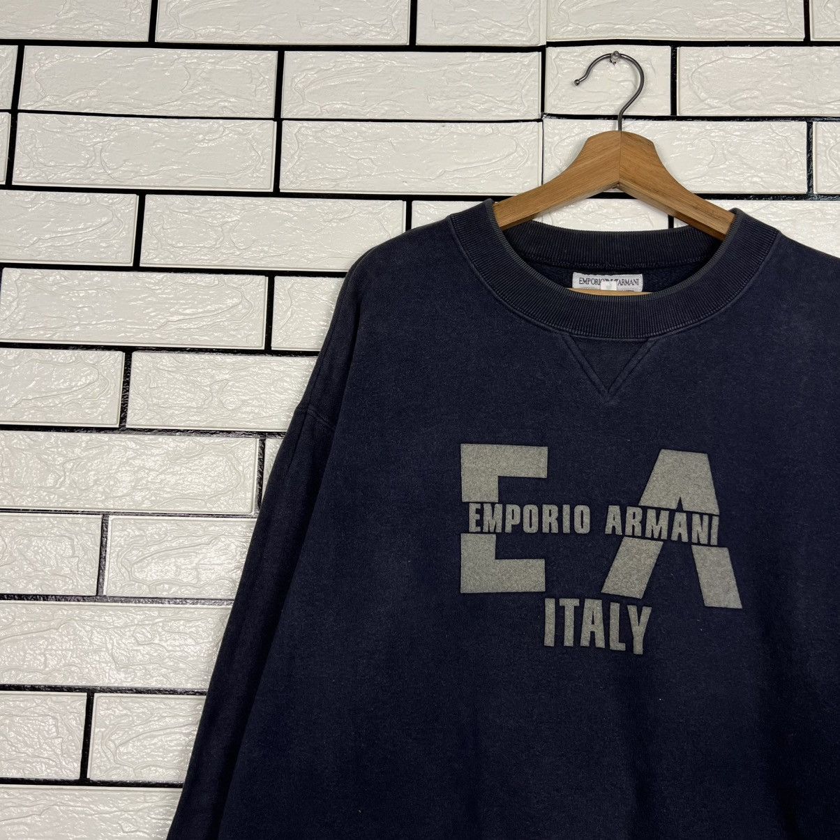 Emporio Armani EMPORIO ARMANI ITALY Cropped Crewneck Sweatshirt #4023-C183 Size M / US 6-8 / IT 42-44 - 4 Thumbnail