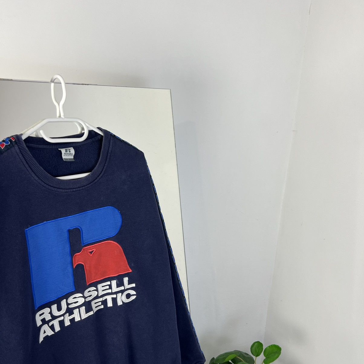 Russell Athletic Vintage Y2K Russel Athletic Big Logo Lampas Sweatshirt Size US L / EU 52-54 / 3 - 2 Thumbnail