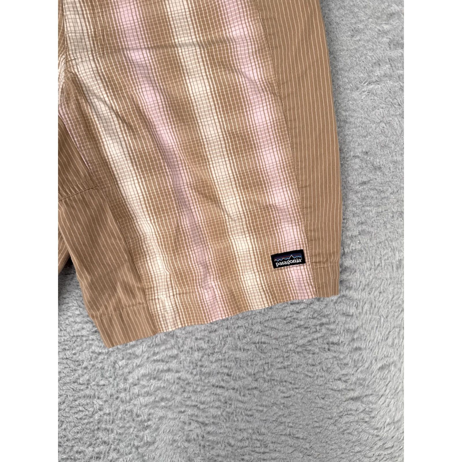 Patagonia Patagonia Shorts Womens 10 Brown Striped Organic Cotton Hiking Outdoor Chino Casual Womens 10 Brown Striped Pattern, Outdoor Size 32" / US 10 / IT 46 - 2 Thumbnail