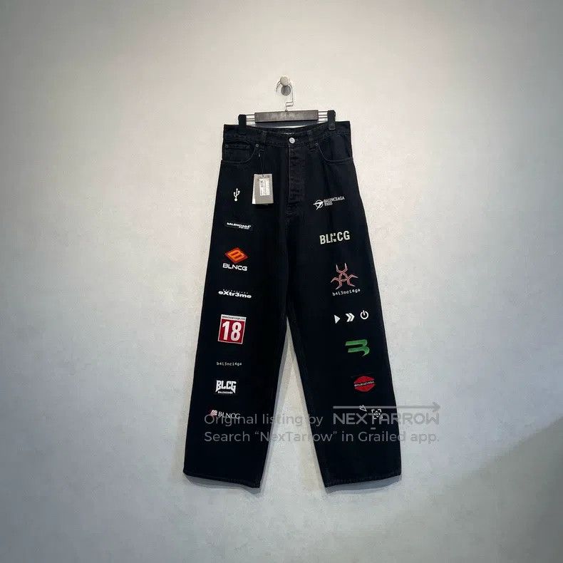 Balenciaga Balenciaga size XS Game Emblem Jeans Size US 27 - 1 Thumbnail