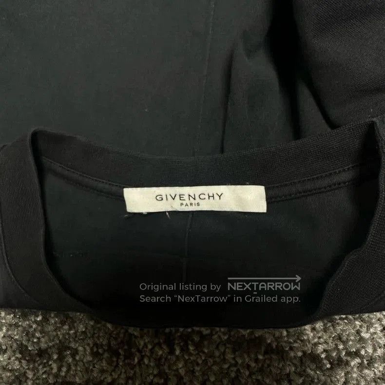 Givenchy givenchy shark graphic short sleeve t. Size US S / EU 44-46 / 1 - 3 Thumbnail
