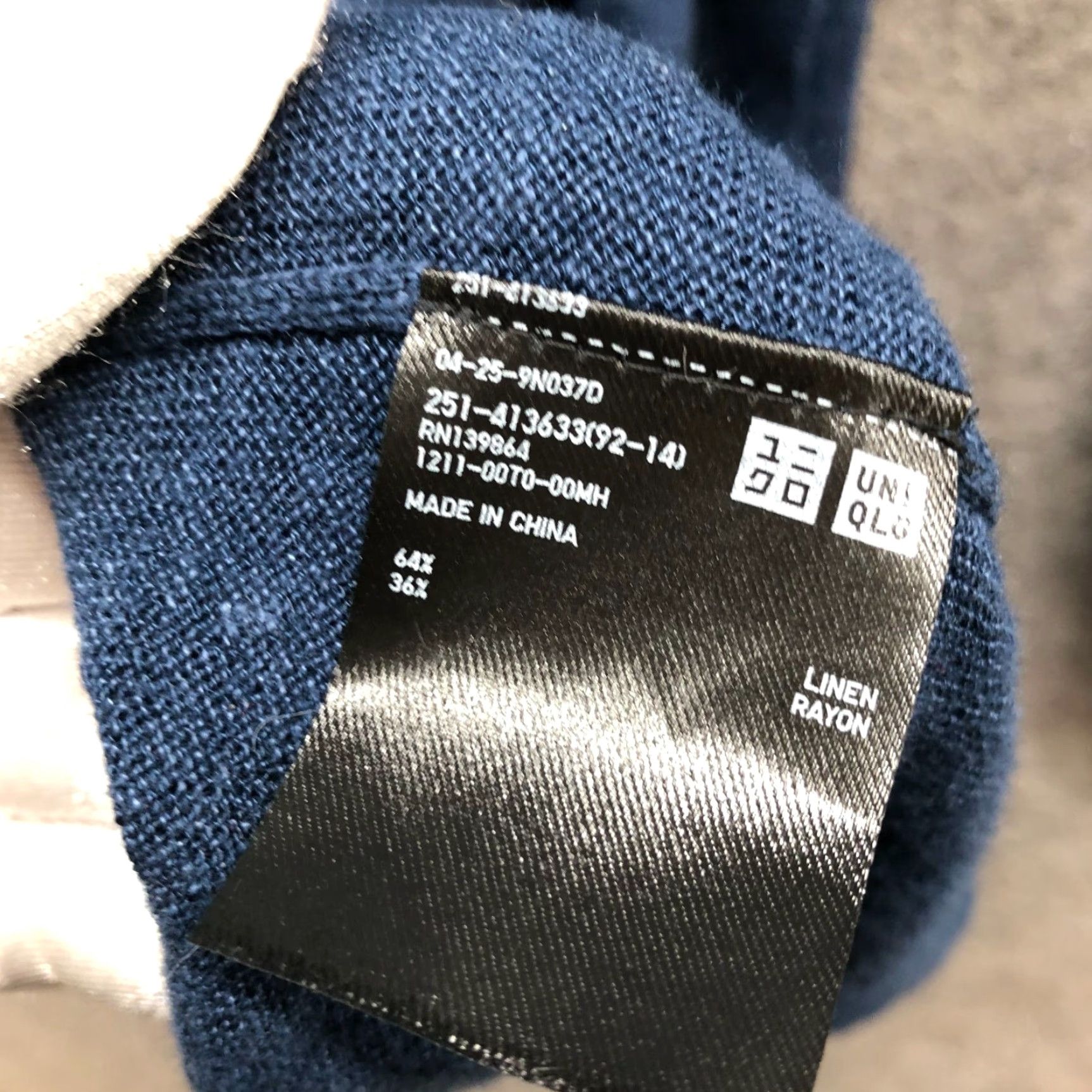 Uniqlo Uniqlo Cardigan Womens XS Dark Blue Linen Blend Open Front Pockets Knit Sweater Open-Knit Solid Button Casual Size XS / US 0-2 / IT 36-38 - 6 Thumbnail