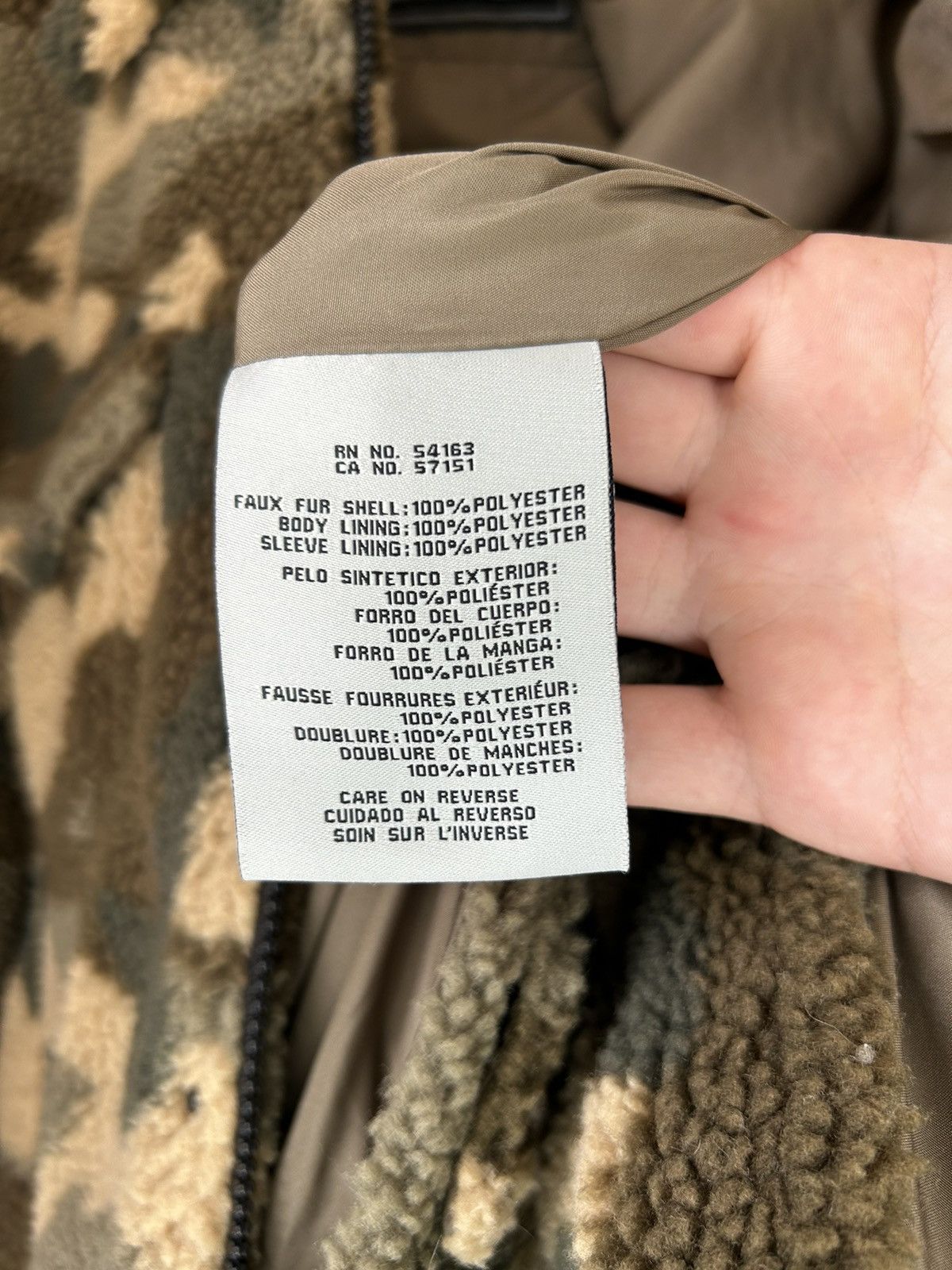 Levi's Vintage Levis Camo Sherpa Jacket Size US L / EU 52-54 / 3 - 10 Thumbnail
